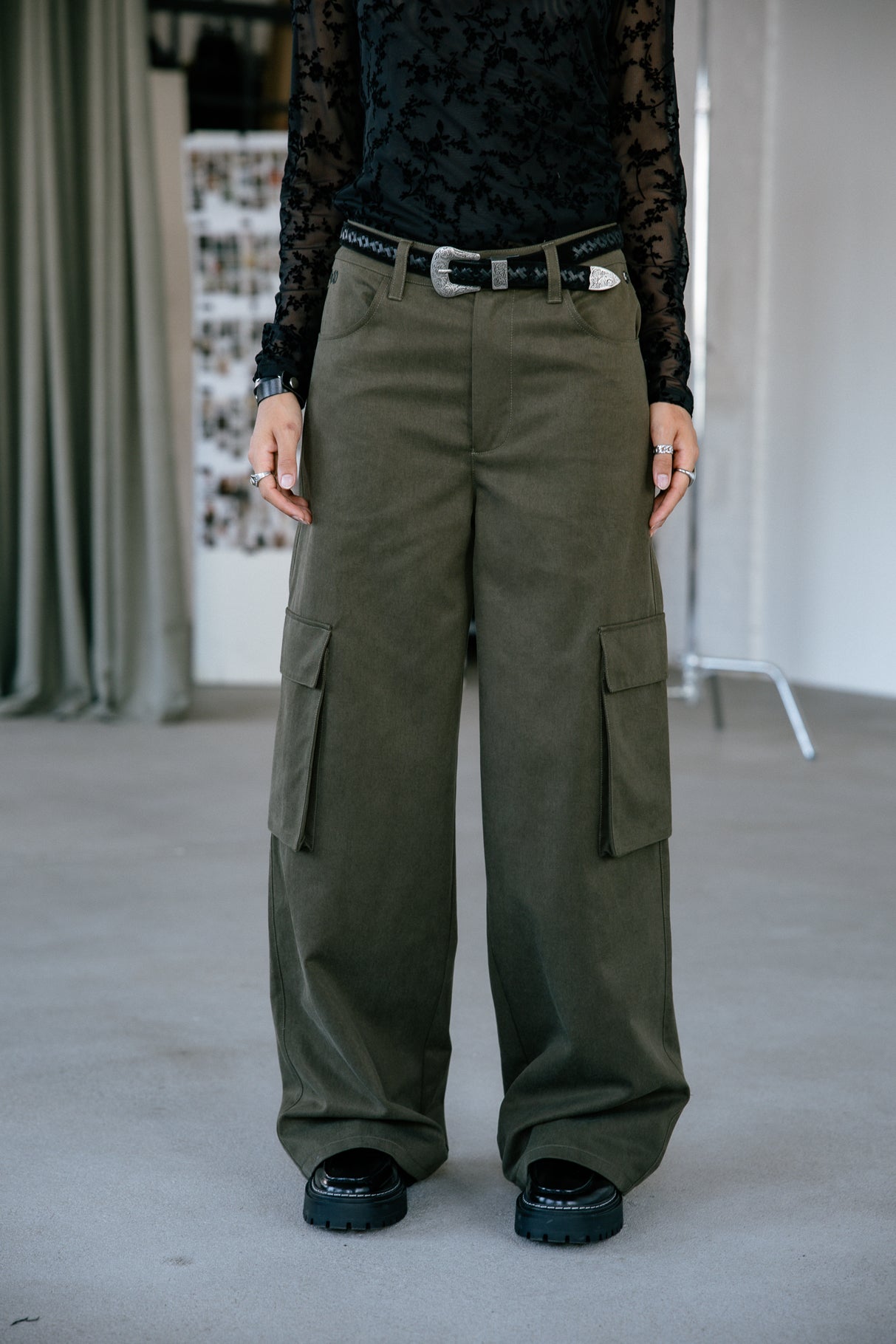 Pantalon large cargo Femme Bono Tencely olive night | Freeman T. Porter
