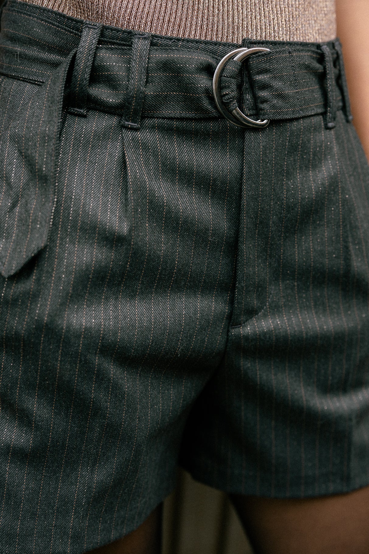 Short à pinces Femme Shawl Dalston dark shadow | Freeman T. Porter
