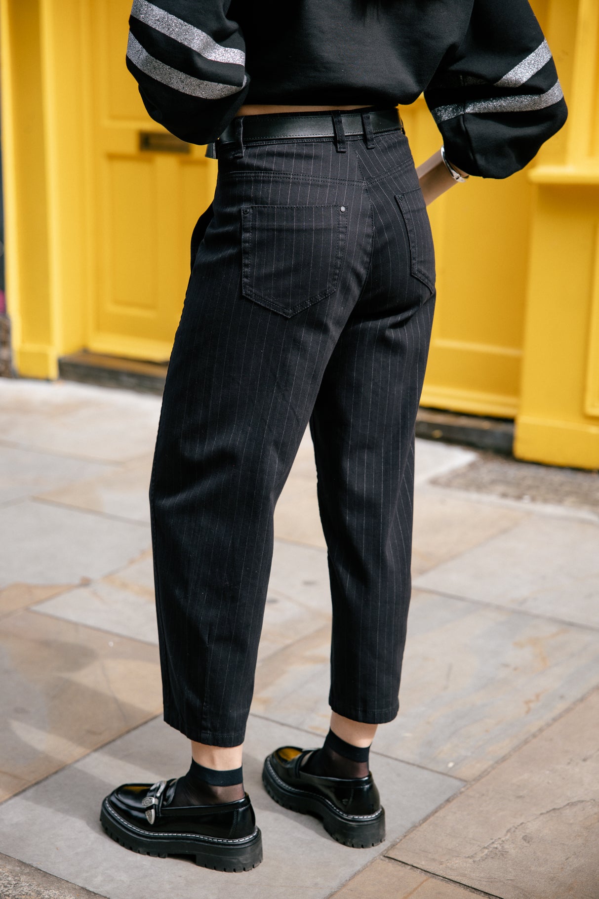 Pantalon jambes ballons Frau Rosalia Kult black | Freeman T. Porter