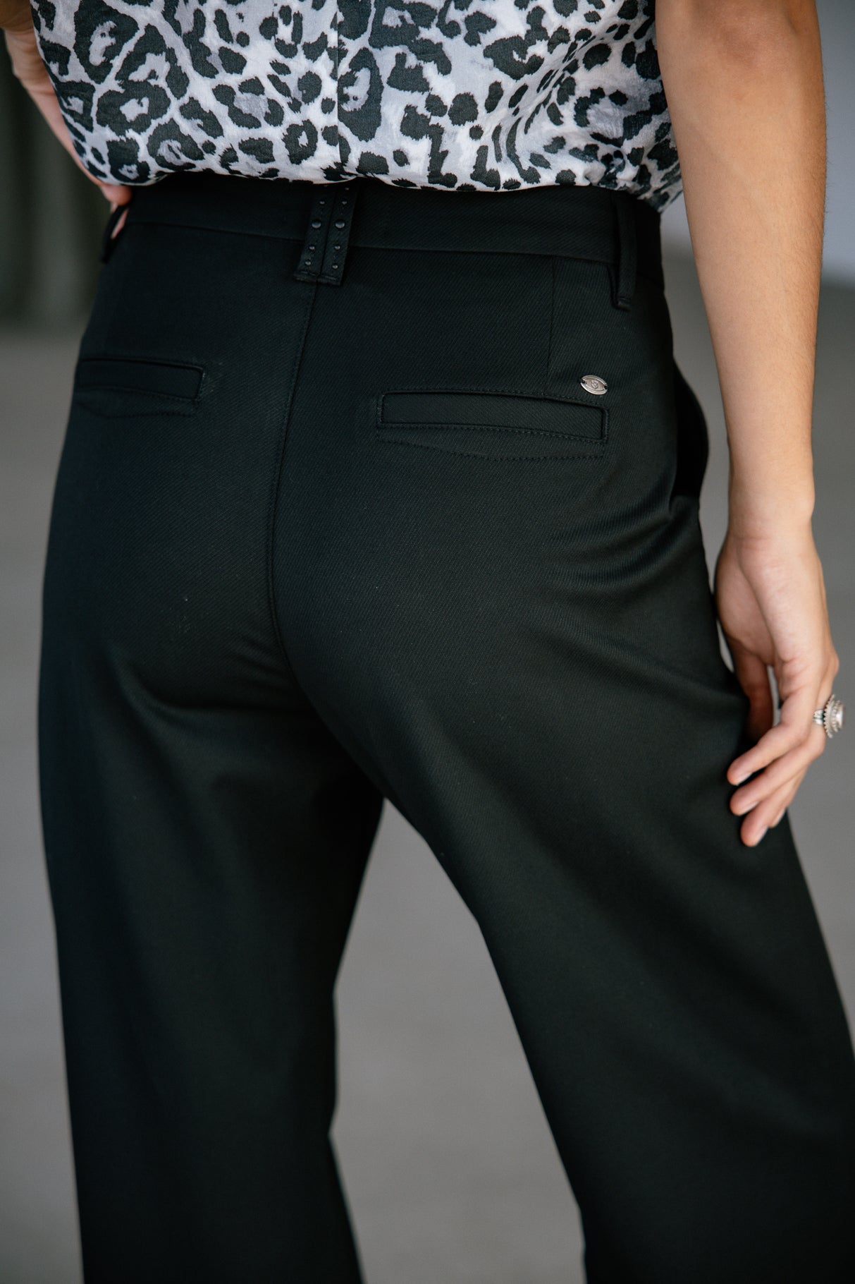 Pantalon portefeuille Femme Cassie Evenos black | Freeman T. Porter