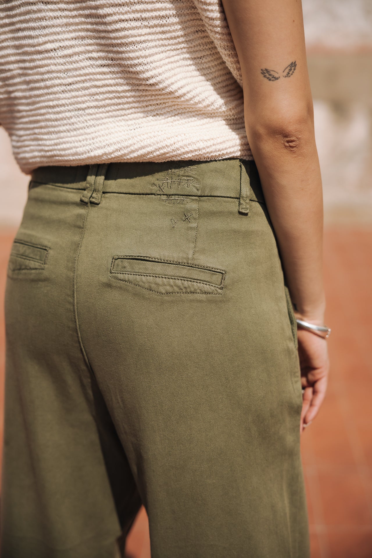 High-waisted pants Woman Cassie Lynx olive night | Freeman T. Porter