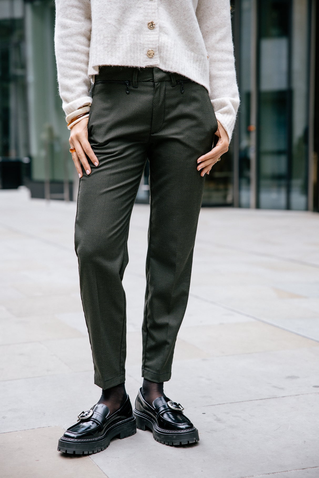 Pantalon slim Frau Willow Inception olive night | Freeman T. Porter