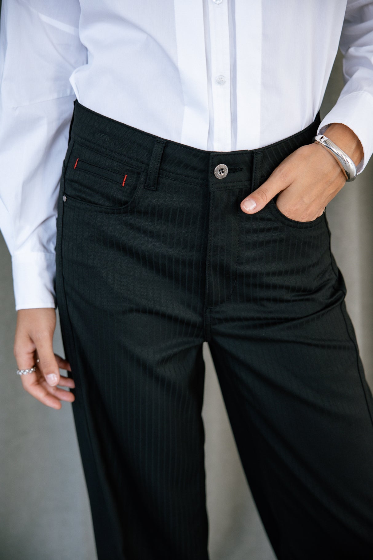 Jeans balloon leg Frau Nettie Crown black | Freeman T. Porter