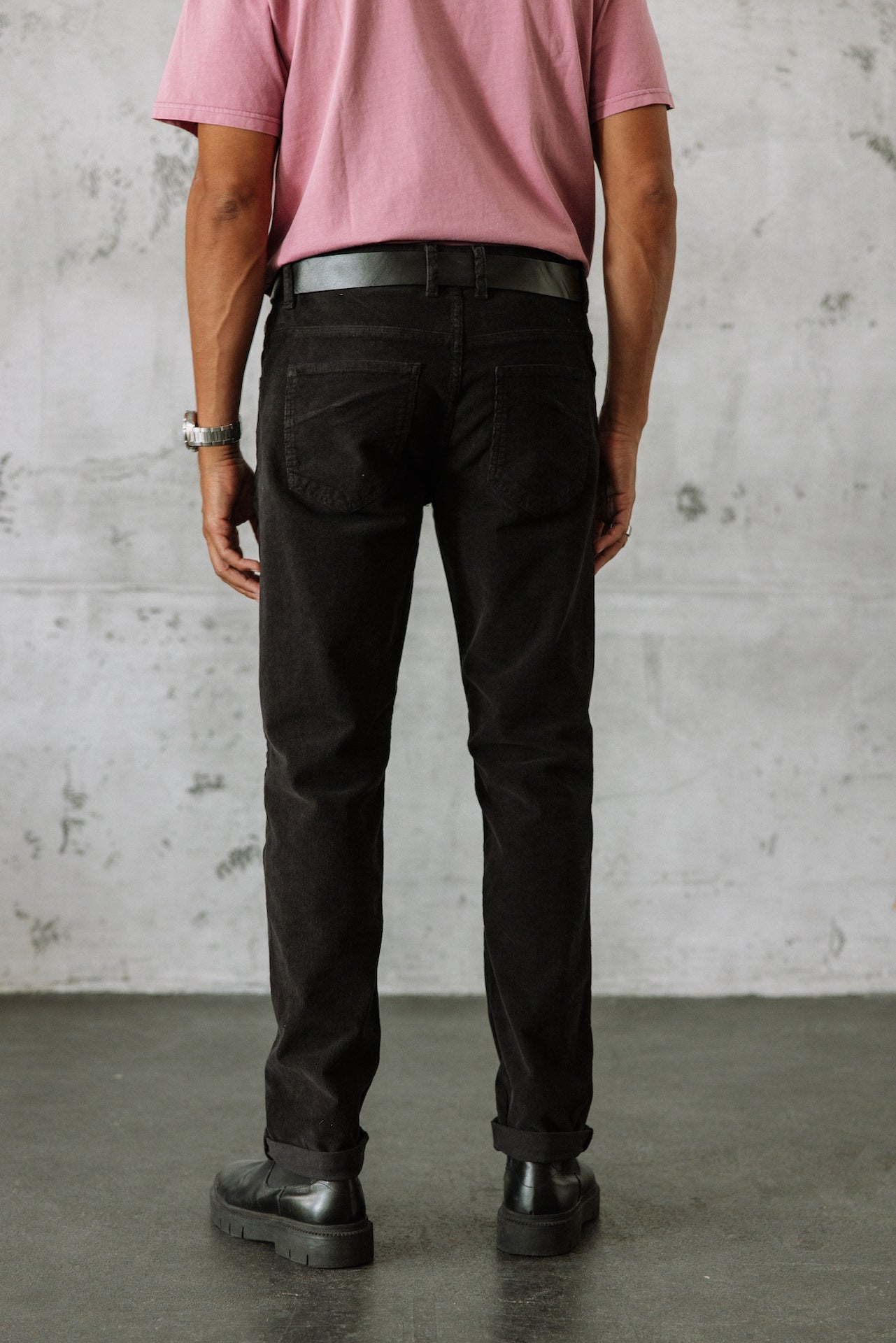 Sich verjüngende Hose Unisex Harry Cora black | Freeman T. Porter
