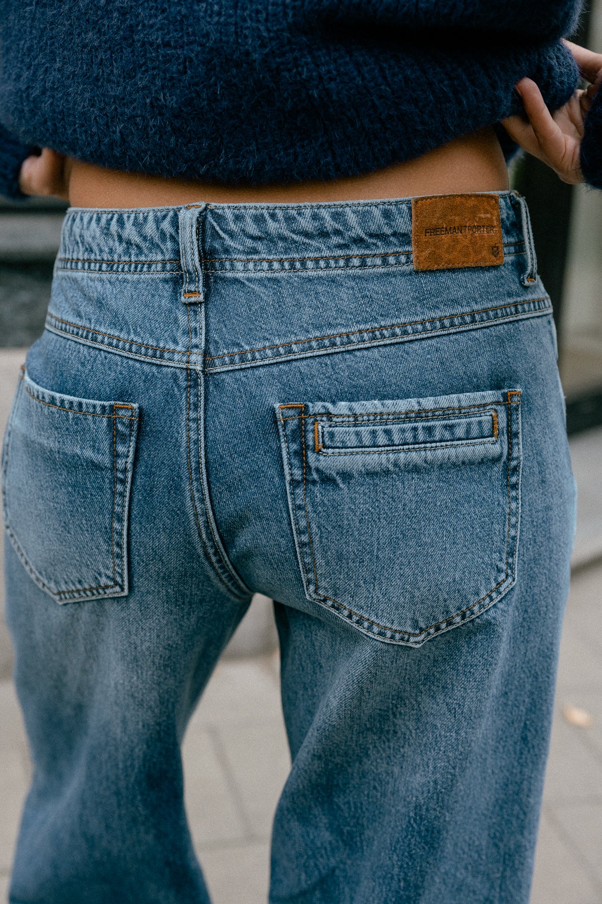 Jeans large à larges revers Femme Kate Denim magnus | Freeman T. Porter