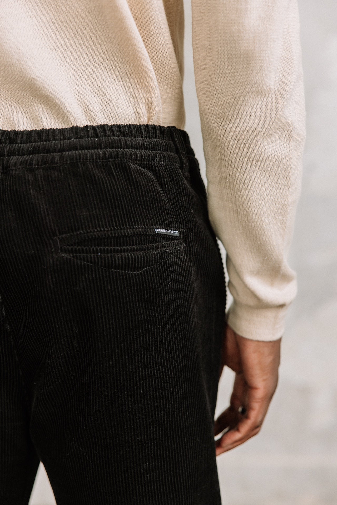 Hose entspannen Mann Derek Corduroy black | Freeman T. Porter