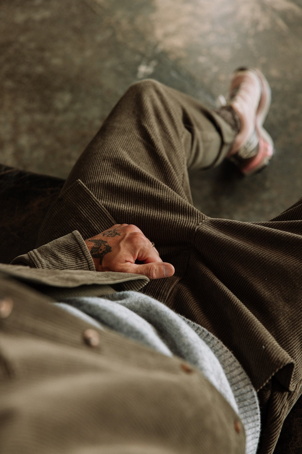 Pantalon relax Hombres Derek Corduroy olive night | Freeman T. Porter