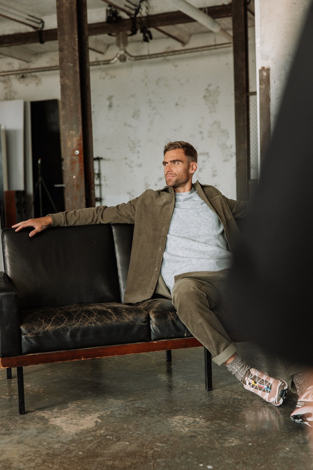 Pantalon relax Hombres Derek Corduroy olive night | Freeman T. Porter