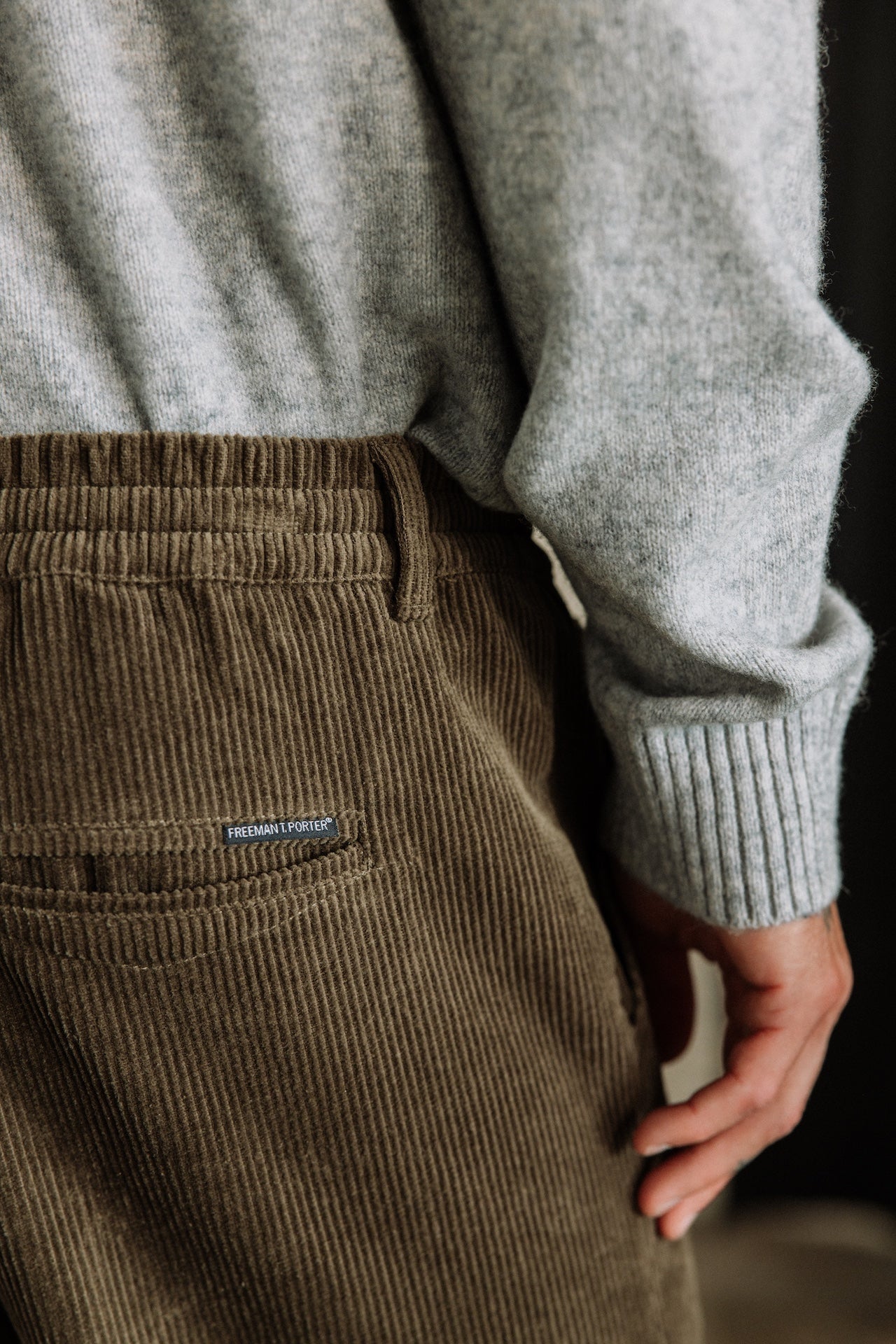 Pantalon relax Hombres Derek Corduroy olive night | Freeman T. Porter