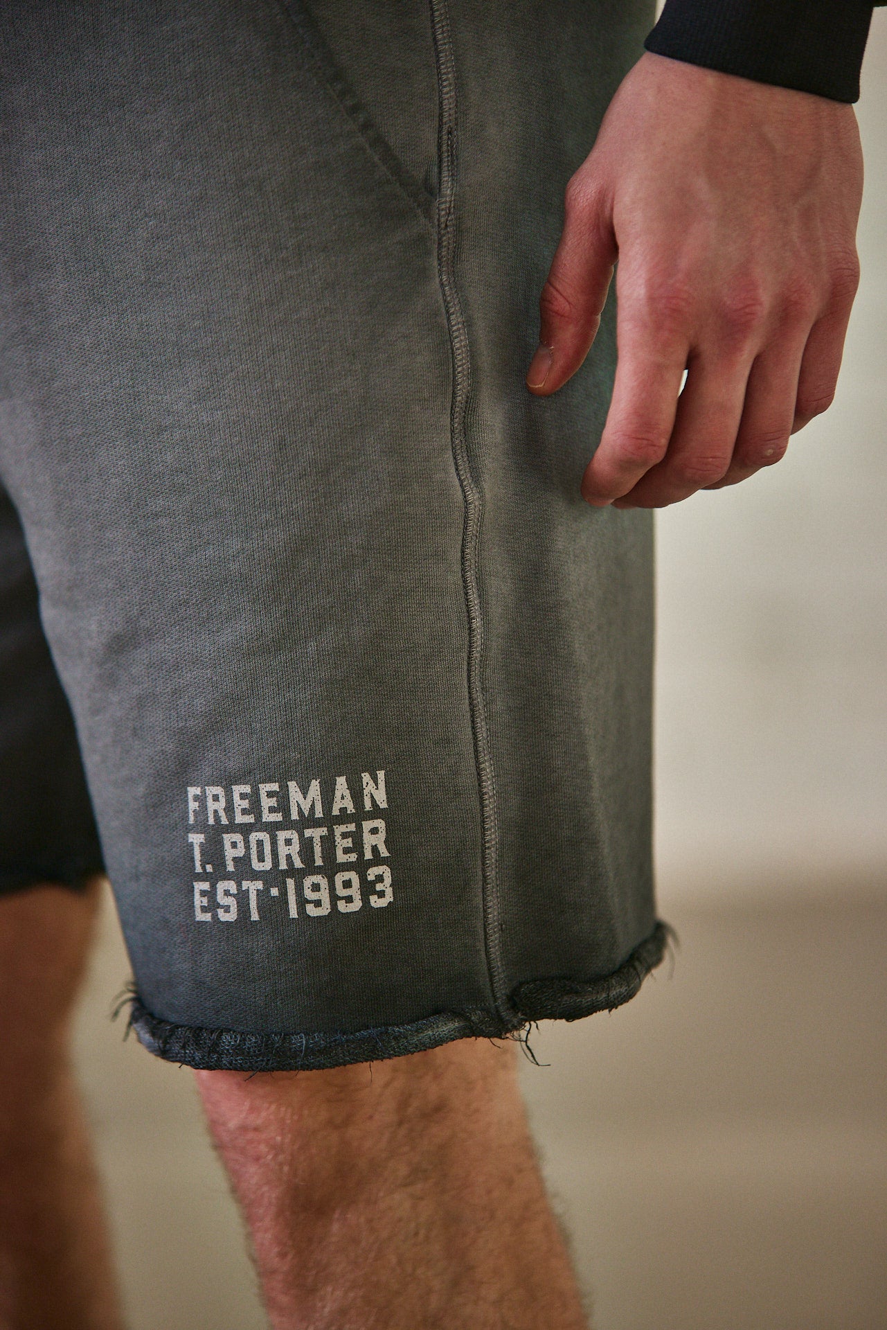 Short jogg Homme Aaron Chillout anthra | Freeman T. Porter