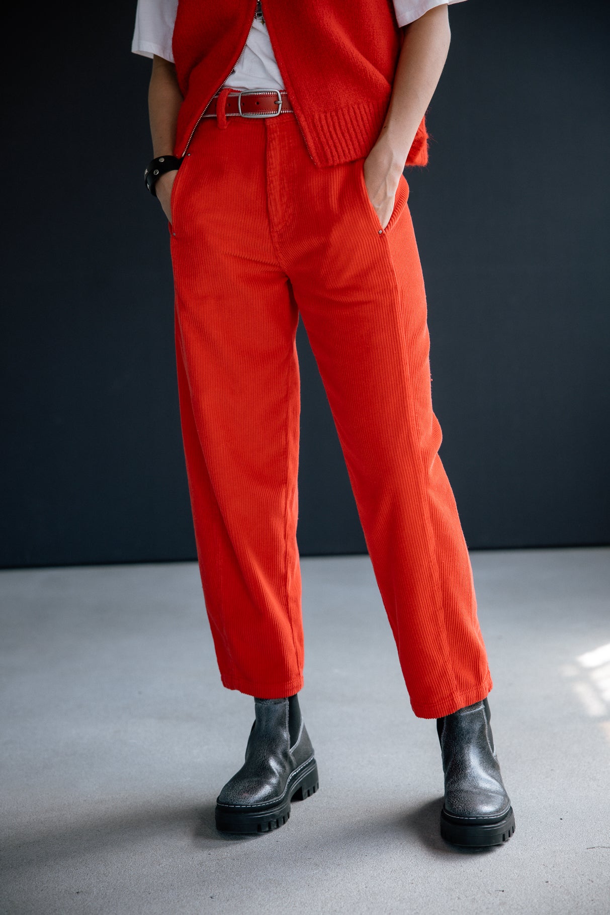 Pantalon en velours Femme Rosalia Veluto goji berry | Freeman T. Porter