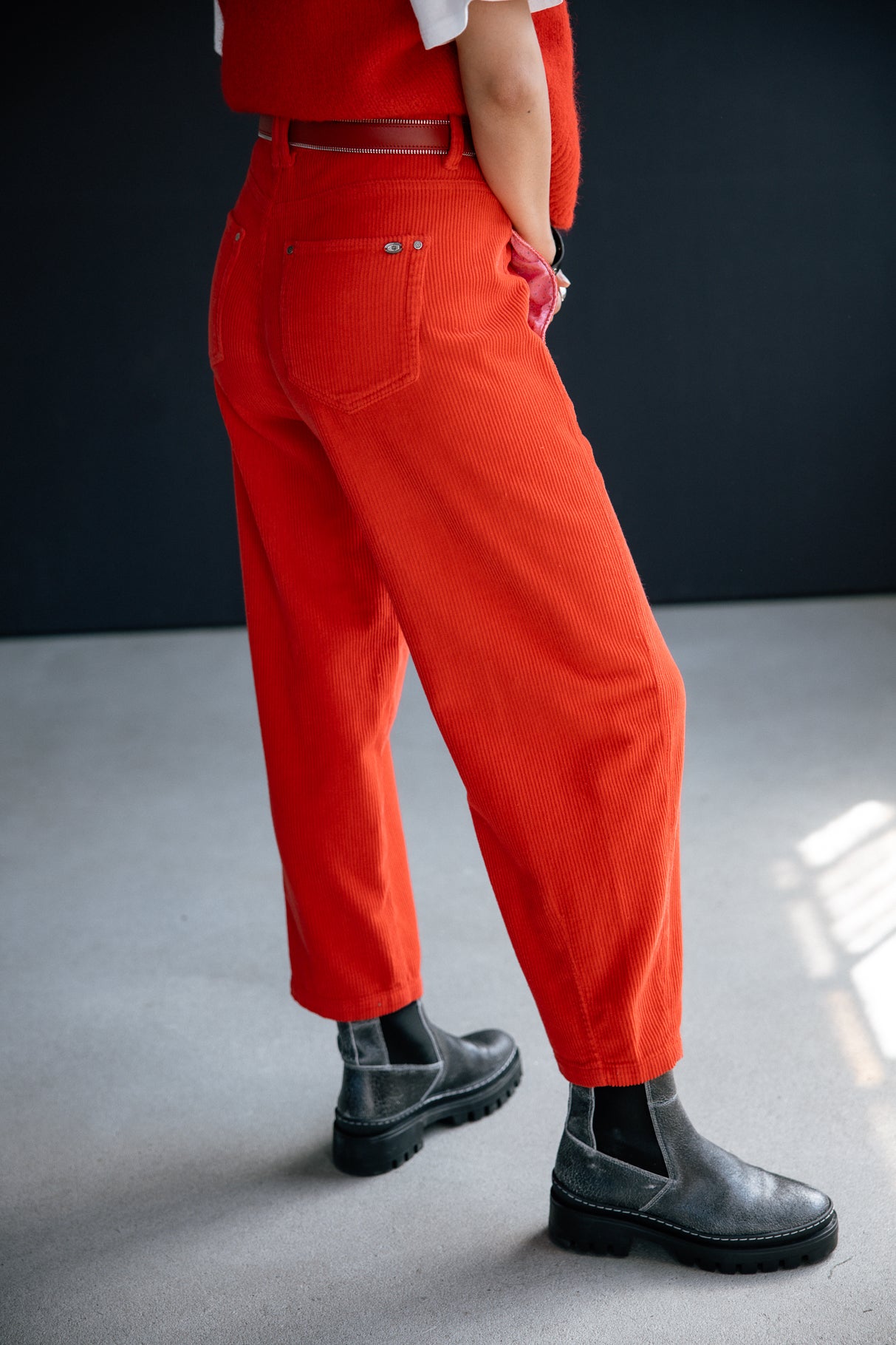 Pantalon en velours Mujer Rosalia Veluto goji berry | Freeman T. Porter