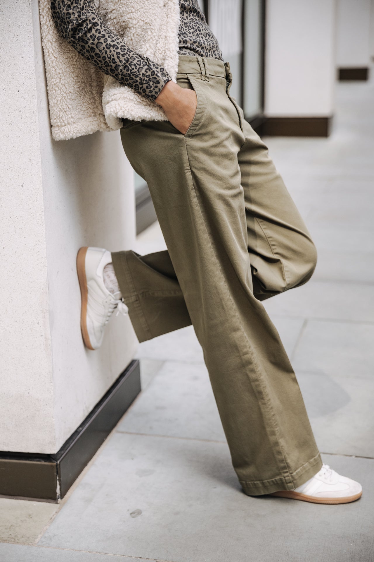 Pantalon large Femme Nickie Felicita olive night | Freeman T. Porter
