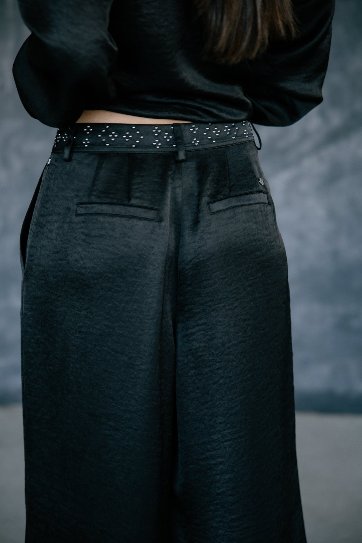 Pantalon large taille haute Frau Paolina Satinado black | Freeman T. Porter