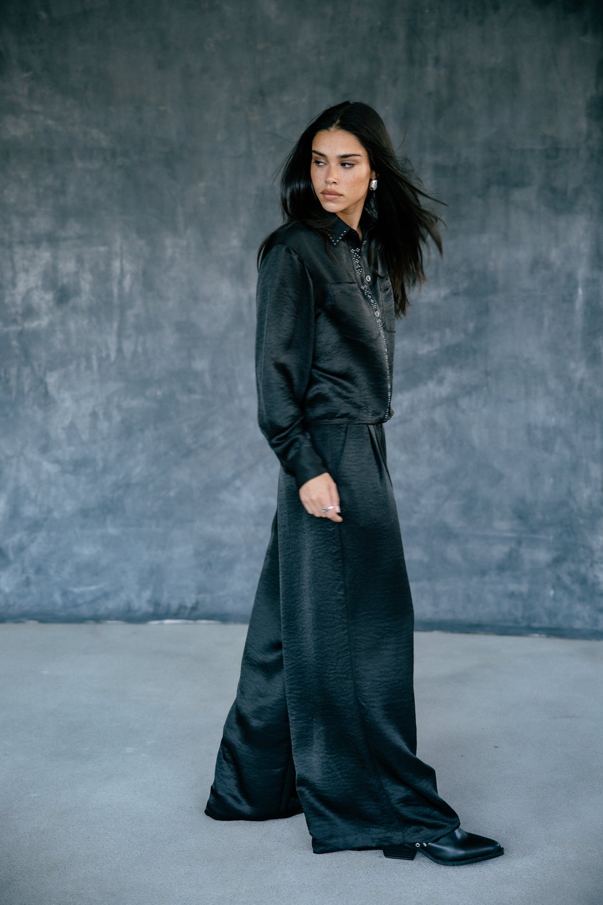 Pantalon large taille haute Frau Paolina Satinado black | Freeman T. Porter
