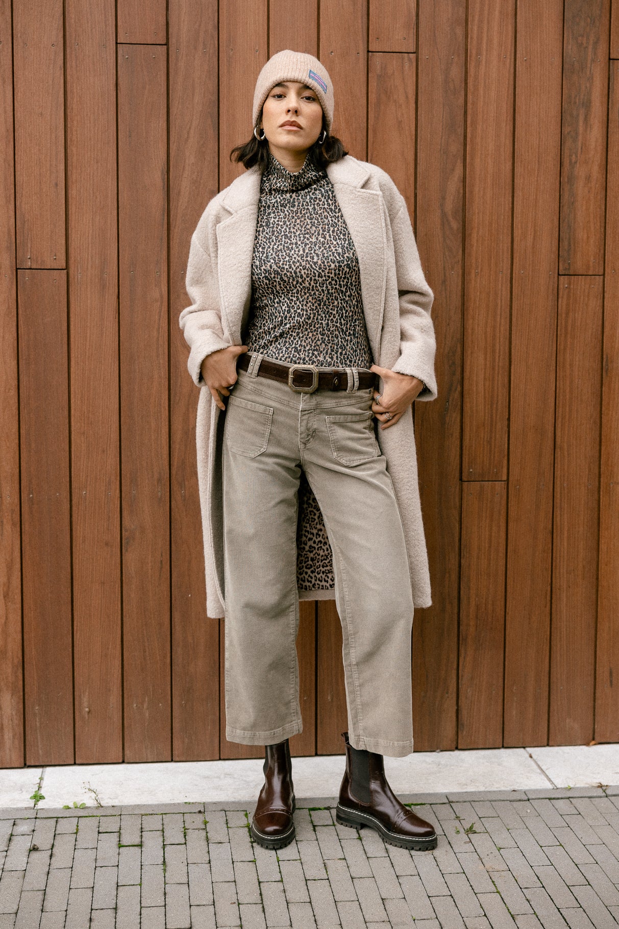 Pantalon cropped large à revers Femme Alice Needlecord kelp | Freeman T. Porter
