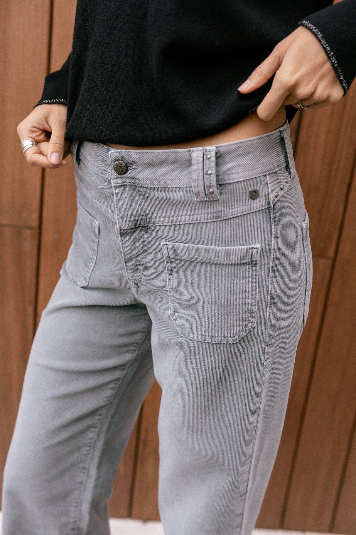 Pantalon cropped large à revers Femme Alice Needlecord stormy weather | Freeman T. Porter