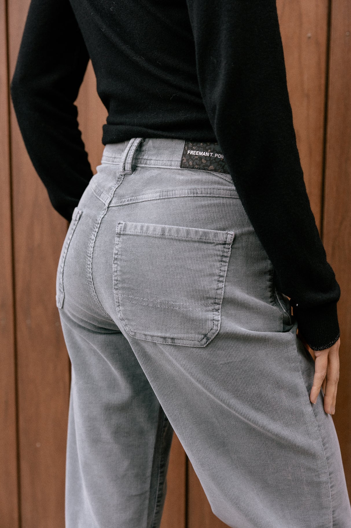 Pantalon cropped large à revers Femme Alice Needlecord stormy weather | Freeman T. Porter