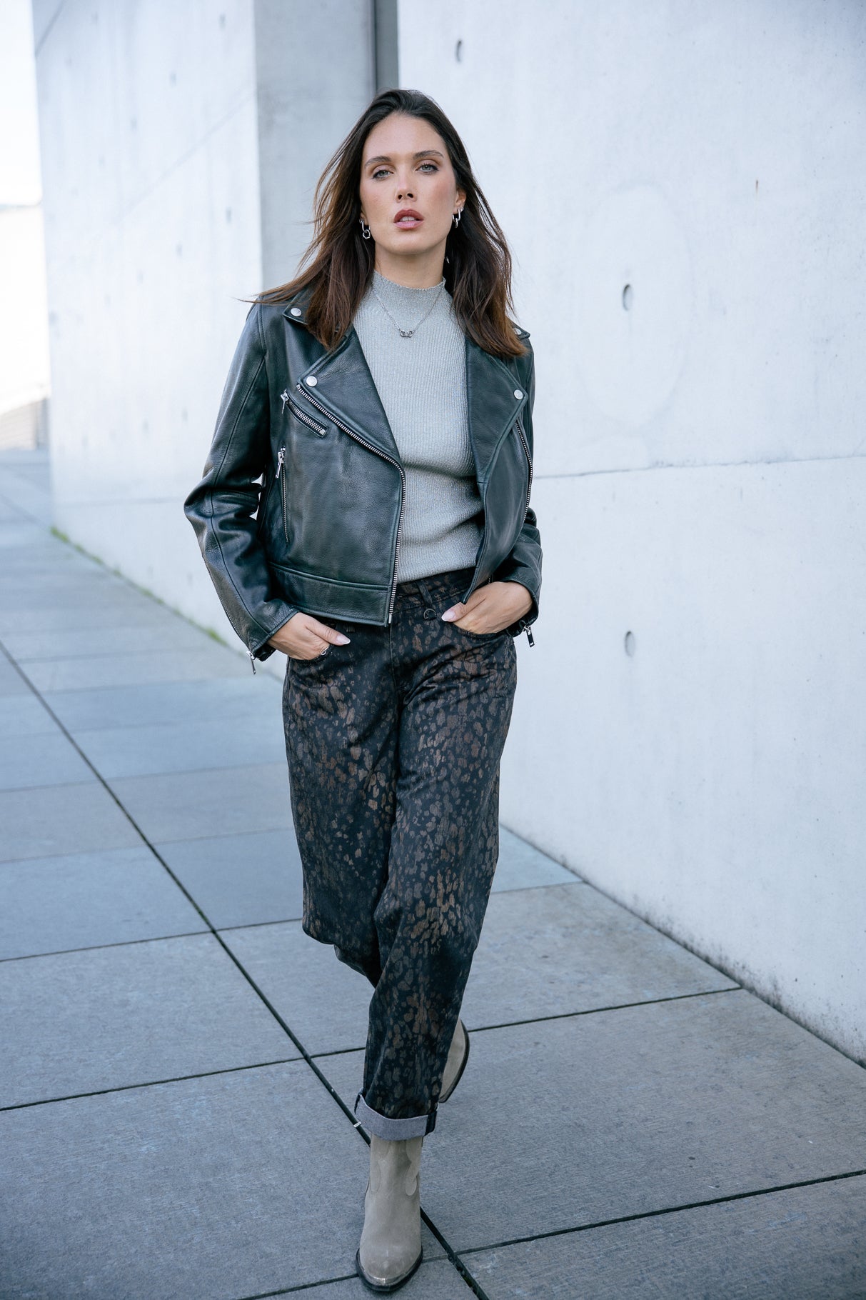 Pantalon cropped boyfriend Frau Timea Volt original | Freeman T. Porter