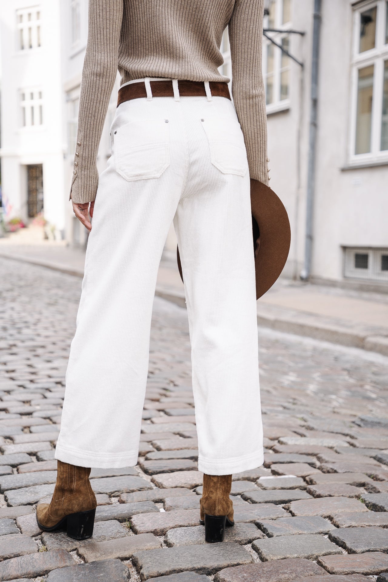 Pantalon velours taille haute Mujer Nylia Veluto egret | Freeman T. Porter