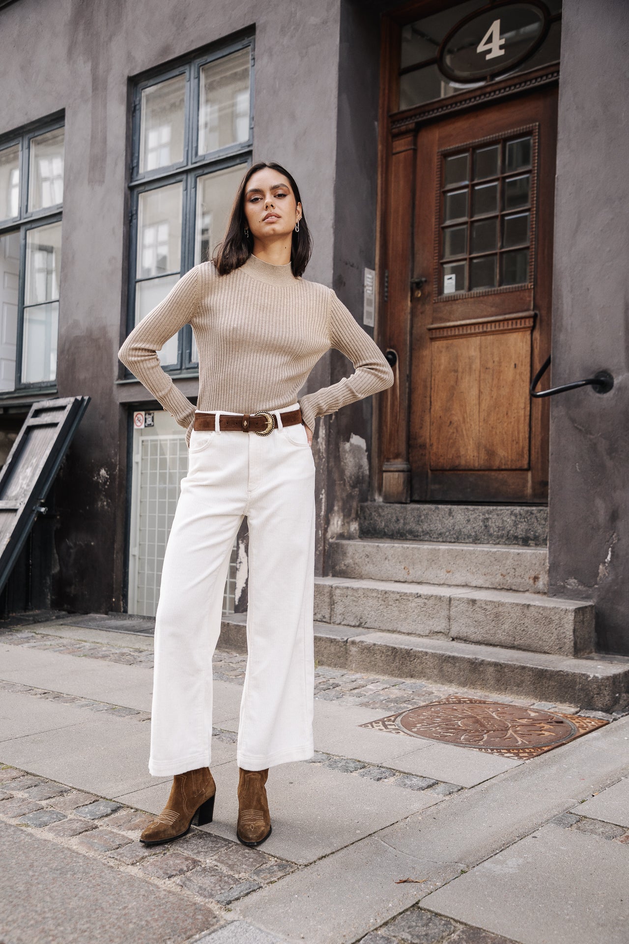 Pantalon velours taille haute Mujer Nylia Veluto egret | Freeman T. Porter