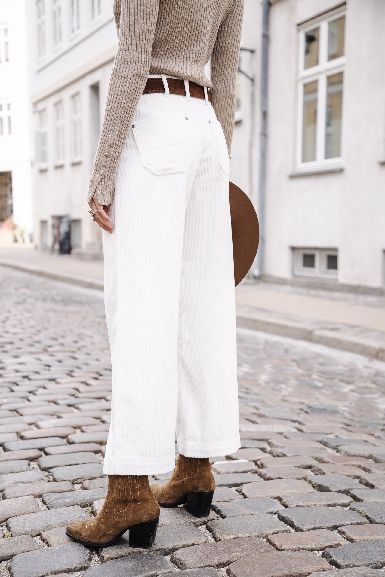 Pantalon velours taille haute Mujer Nylia Veluto egret | Freeman T. Porter