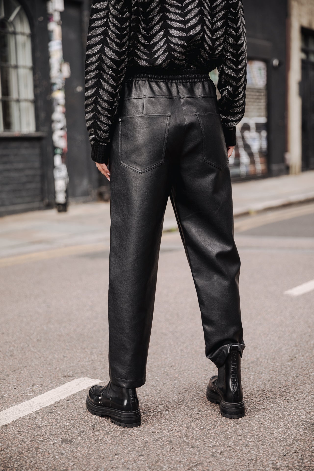 Pantalon relaxed fit Femme Odela Biker black | Freeman T. Porter