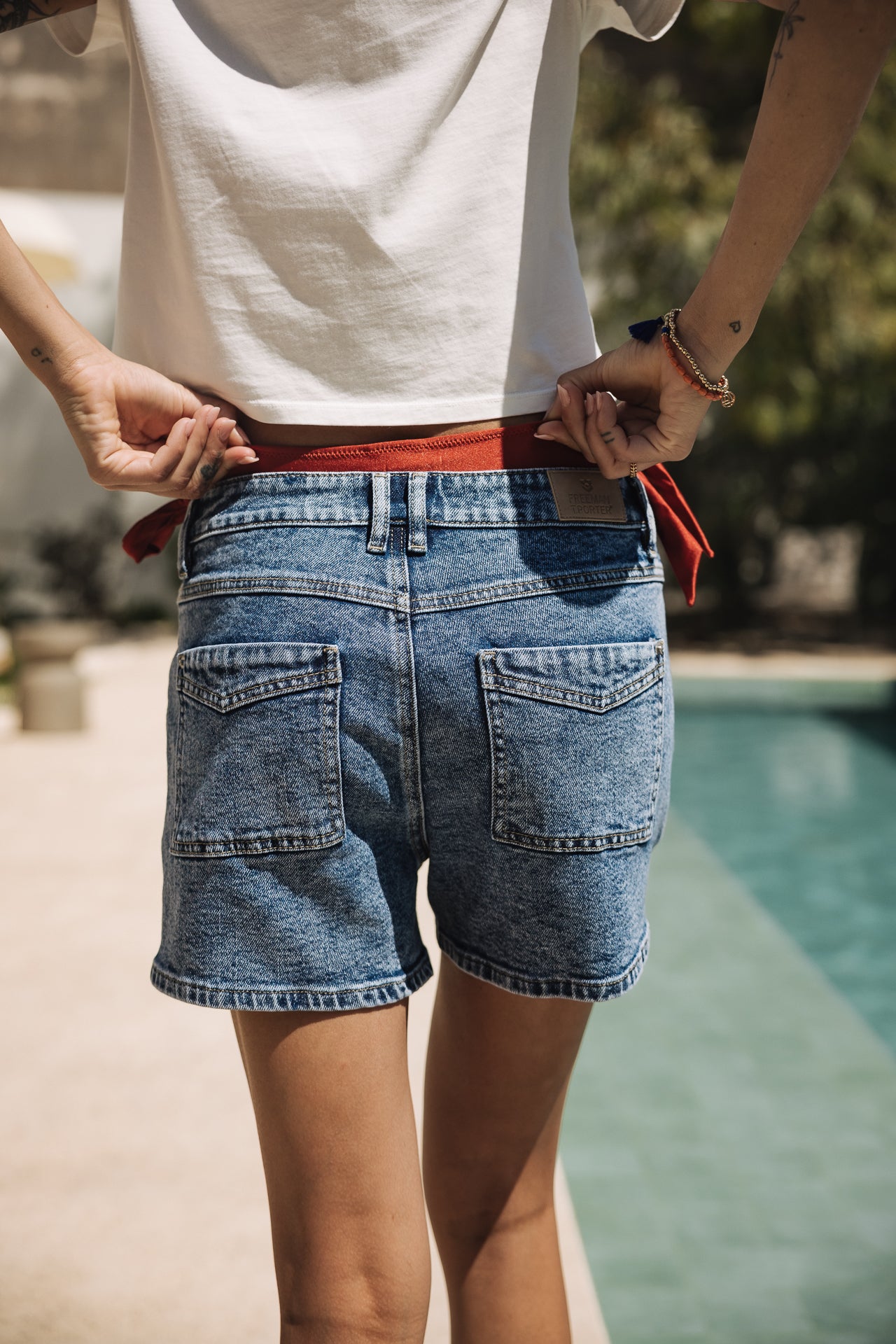 Short Woman Calissa winky | Freeman T. Porter