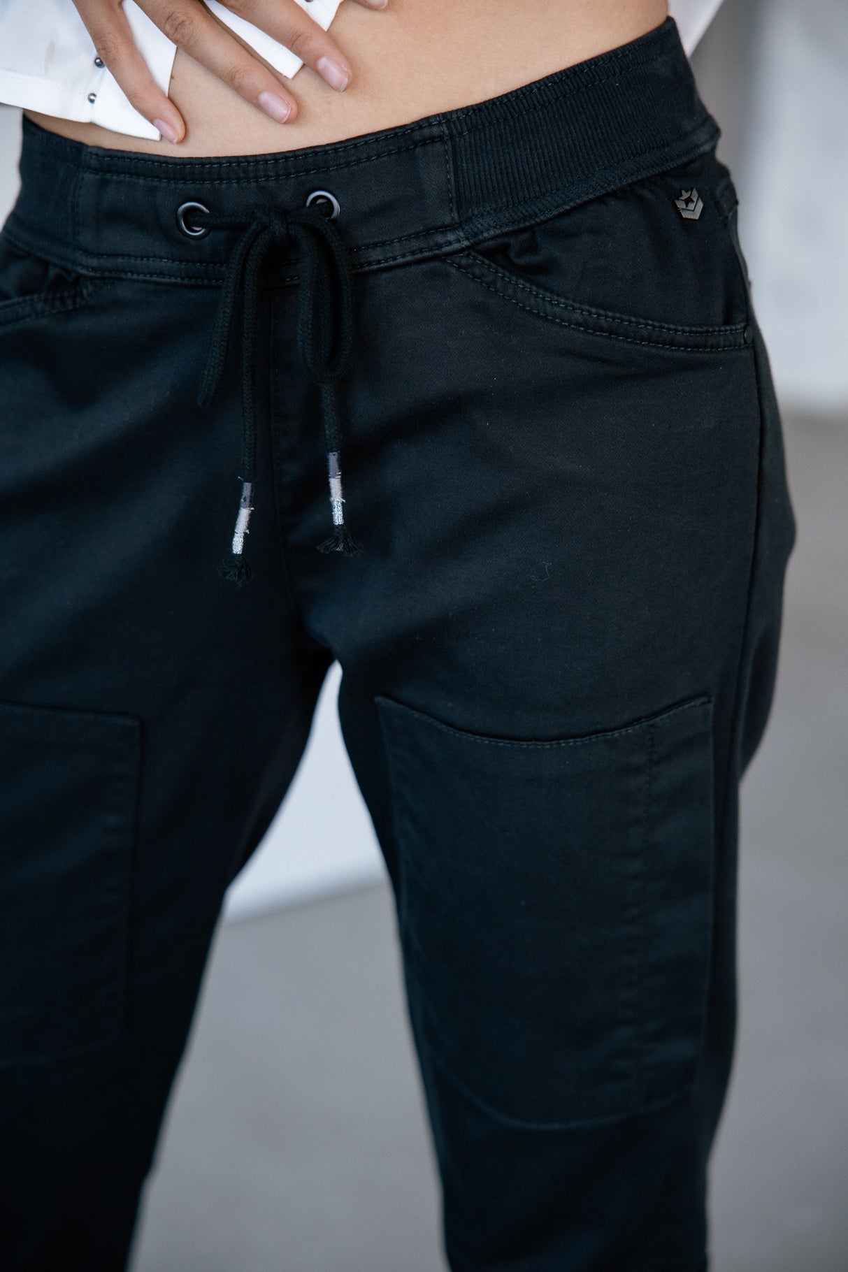 Pantalon cargo Frau Celine Dobby black | Freeman T. Porter