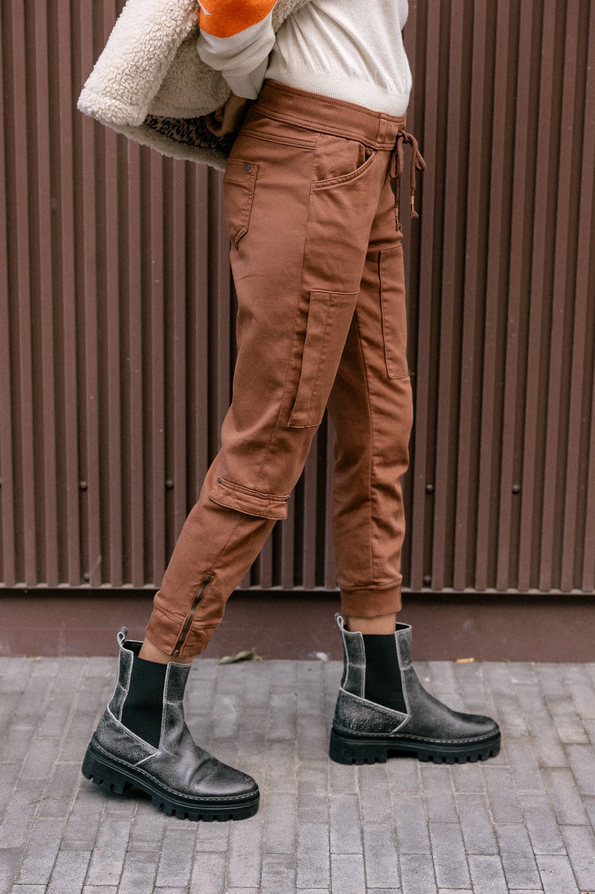 Pantalon cargo Femme Celine Dobby cappuccino | Freeman T. Porter
