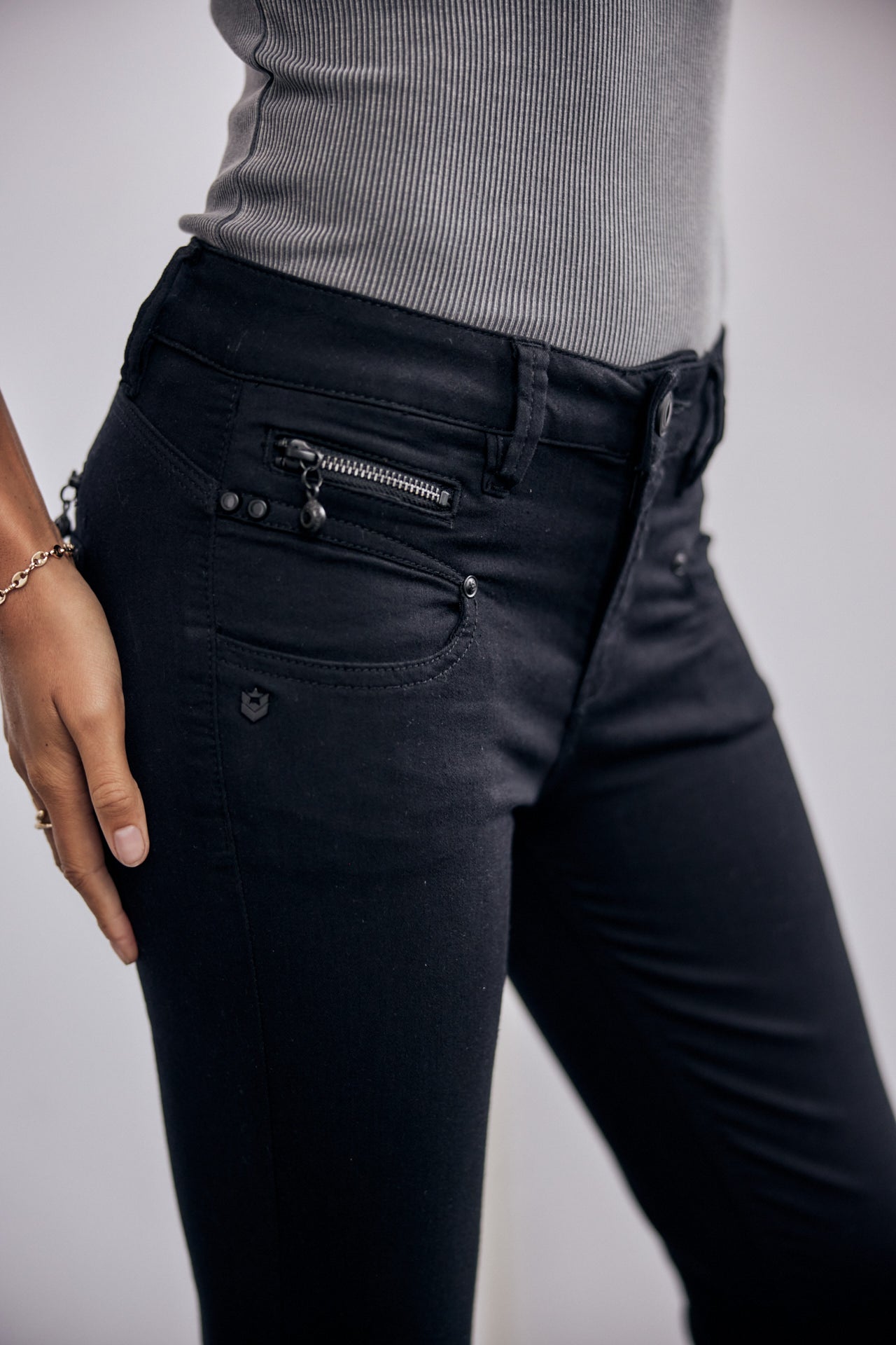 Jeans slim Femme Alexa High Waist Cropped black | Freeman T. Porter