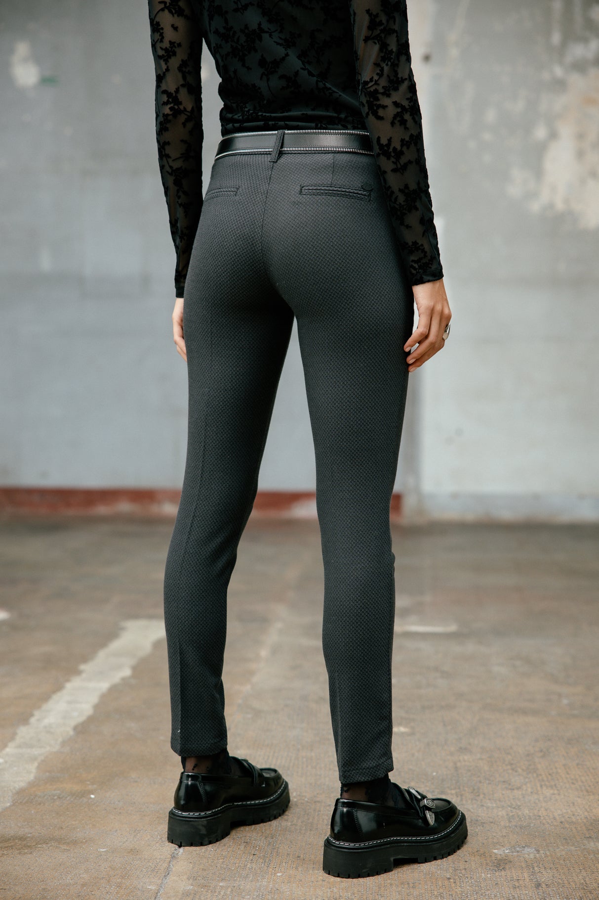 City Super Slim pants Woman Tessa Colish ebony | Freeman T. Porter