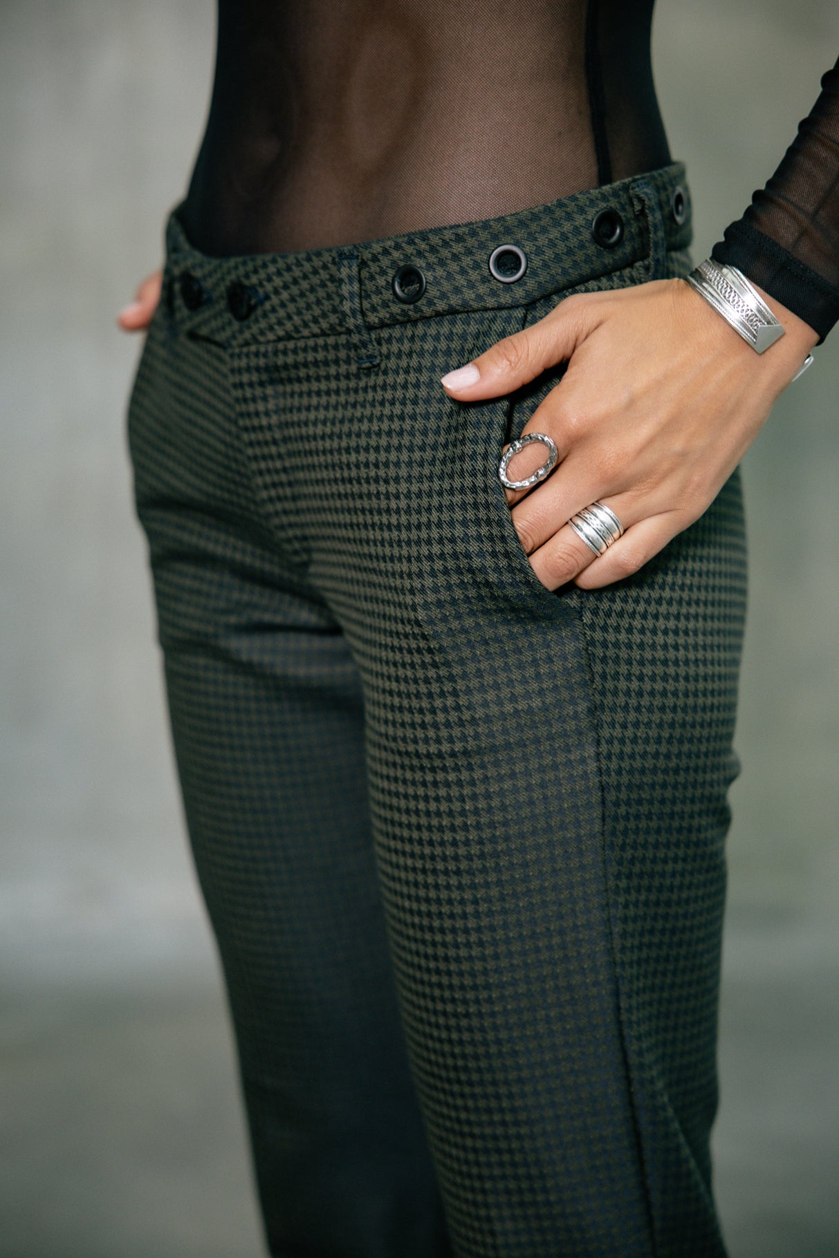 Pantalon city super slim Frau Tessa Lawlands olive night | Freeman T. Porter