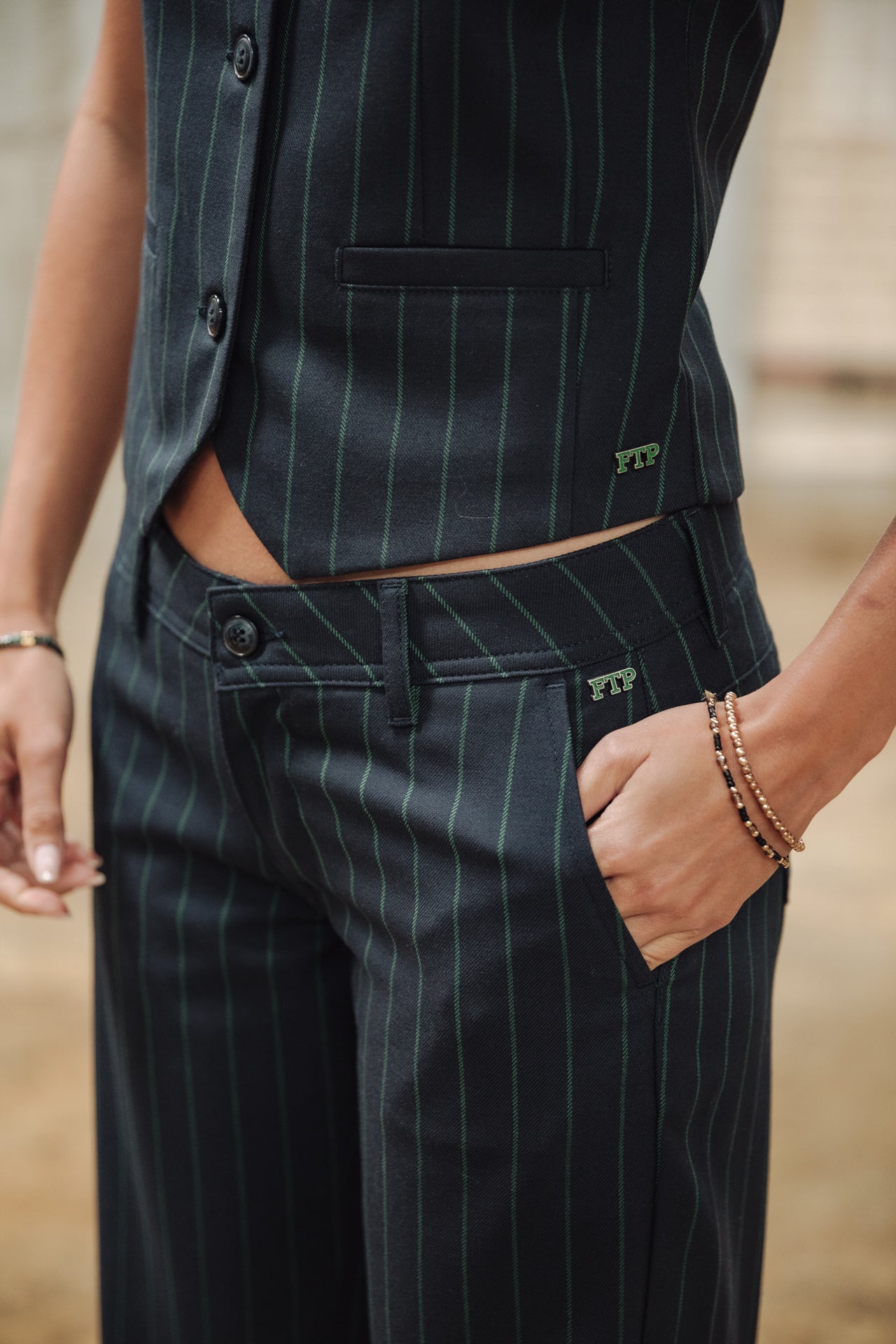 Pantalon large taille basse Femme Agatha Society dark navy | Freeman T. Porter