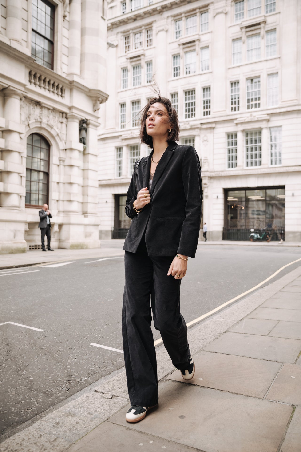 Pantalon large taille basse Femme Agatha Velvet black | Freeman T. Porter