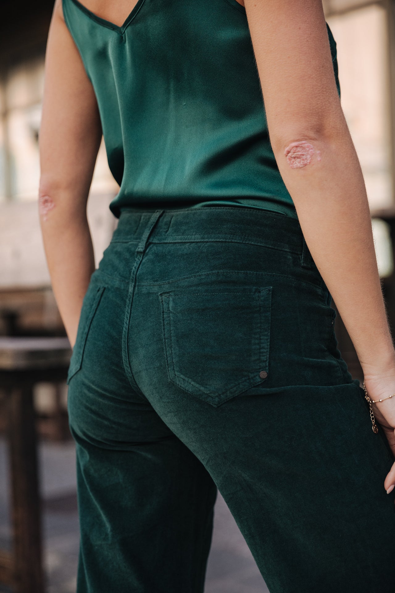 Pantalon large taille basse Femme Agatha Velvet ponderosa pine | Freeman T. Porter