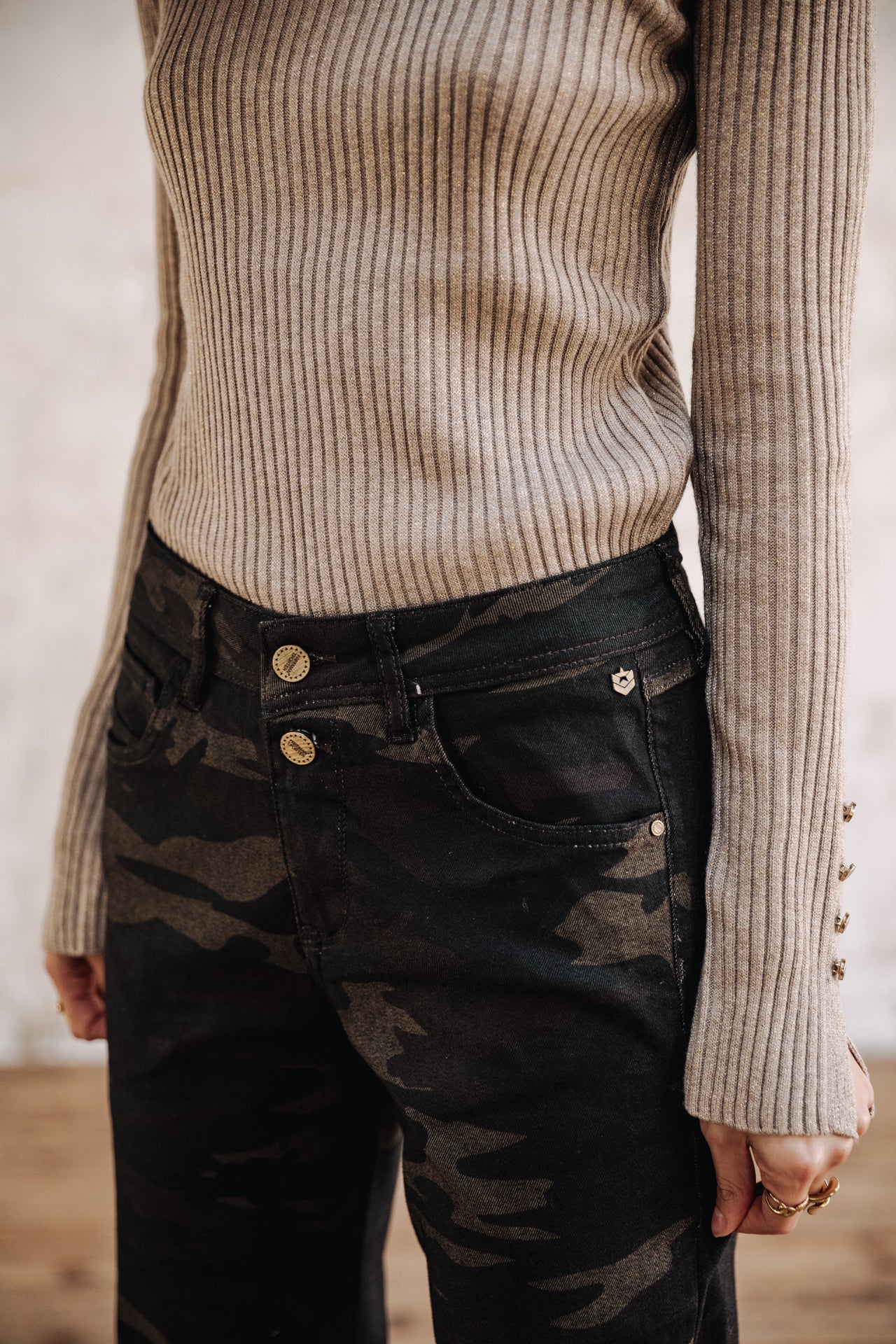Pantalon slim relaxed Woman Salomé Getaway original | Freeman T. Porter