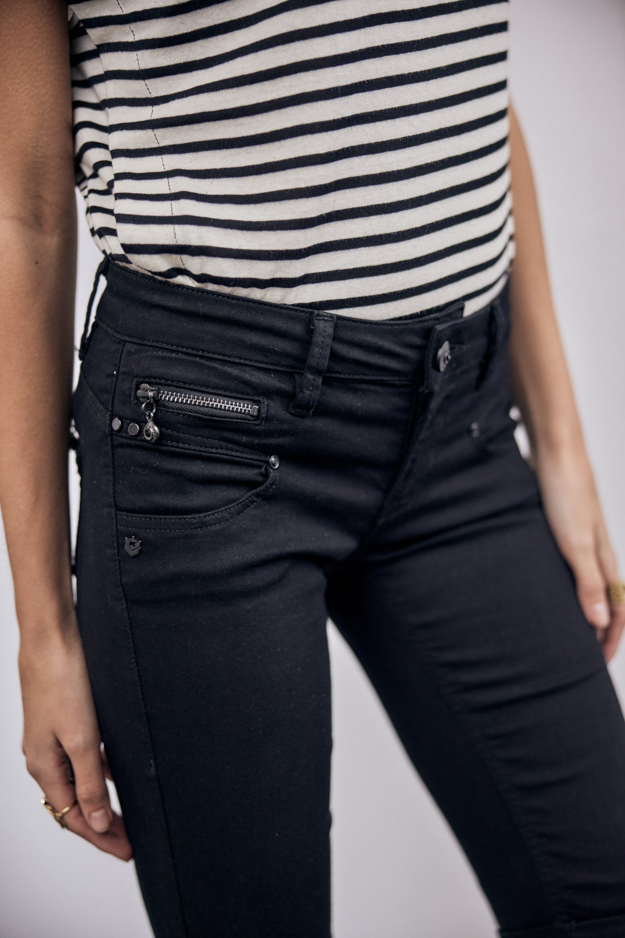 Bermuda Femme Belixa black | Freeman T. Porter