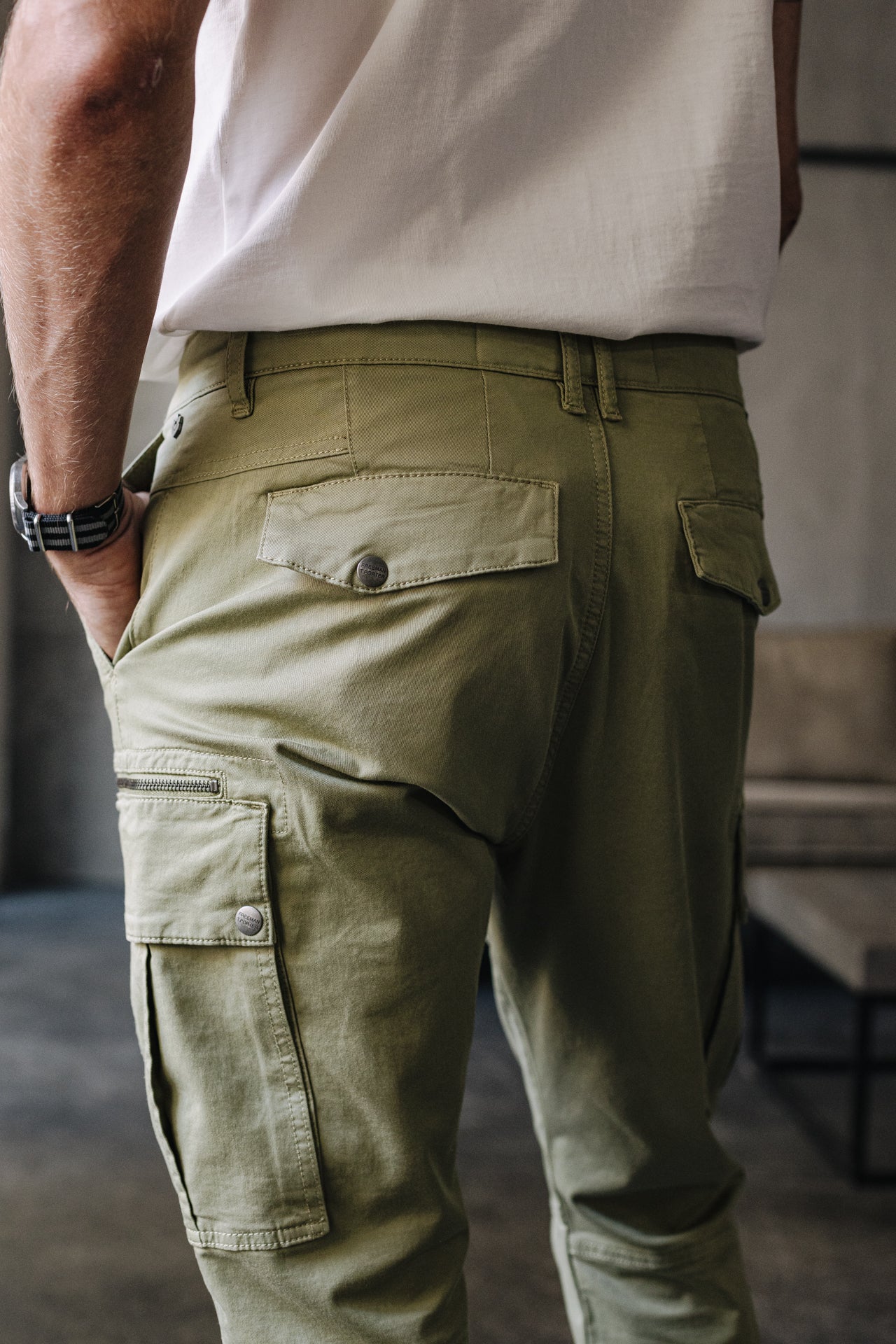 Pantalon cargo Mann Hugo Zip Oregon deep lichen green | Freeman T. Porter