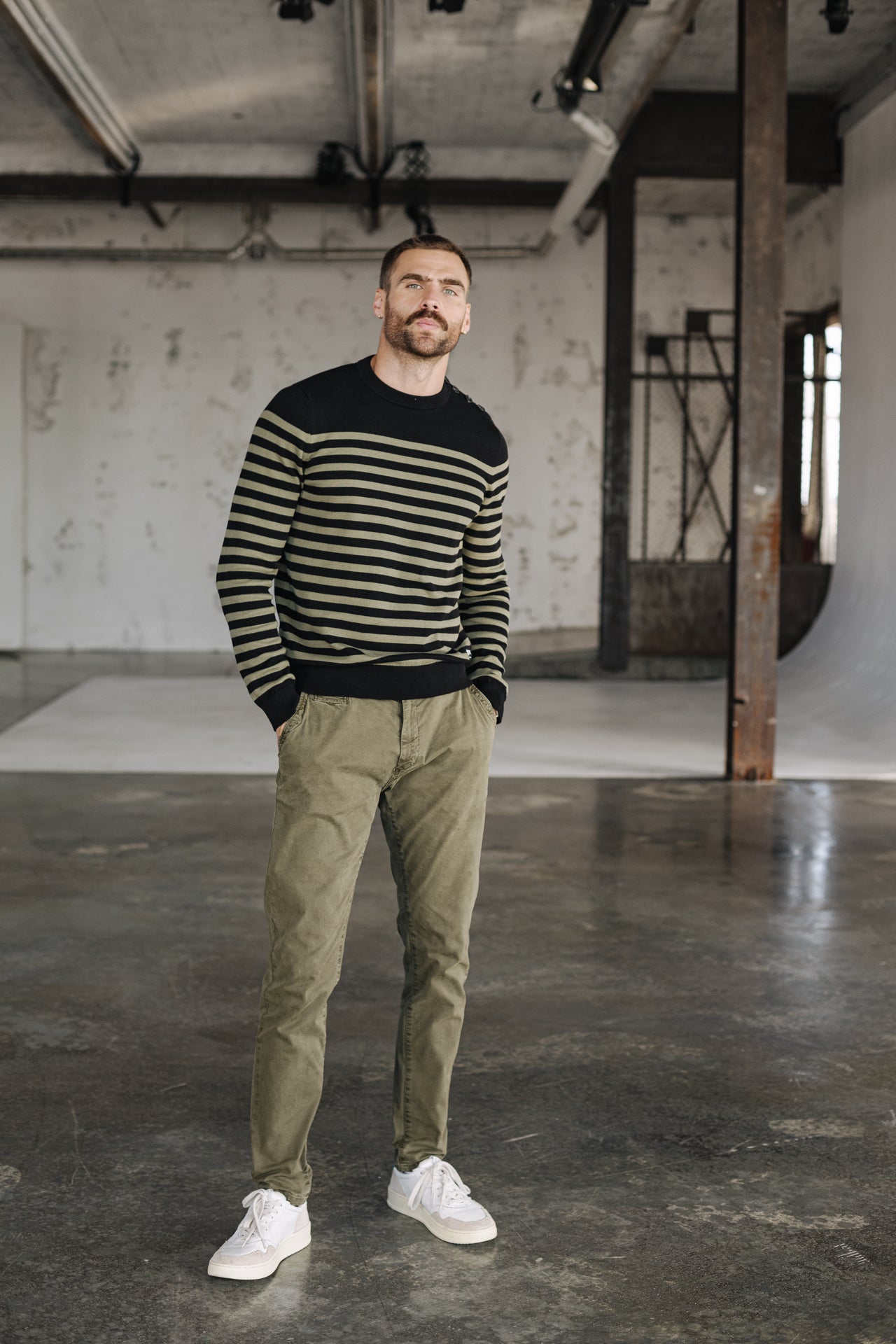 Pantalon chino Men Gino Bellissimo olive night | Freeman T. Porter