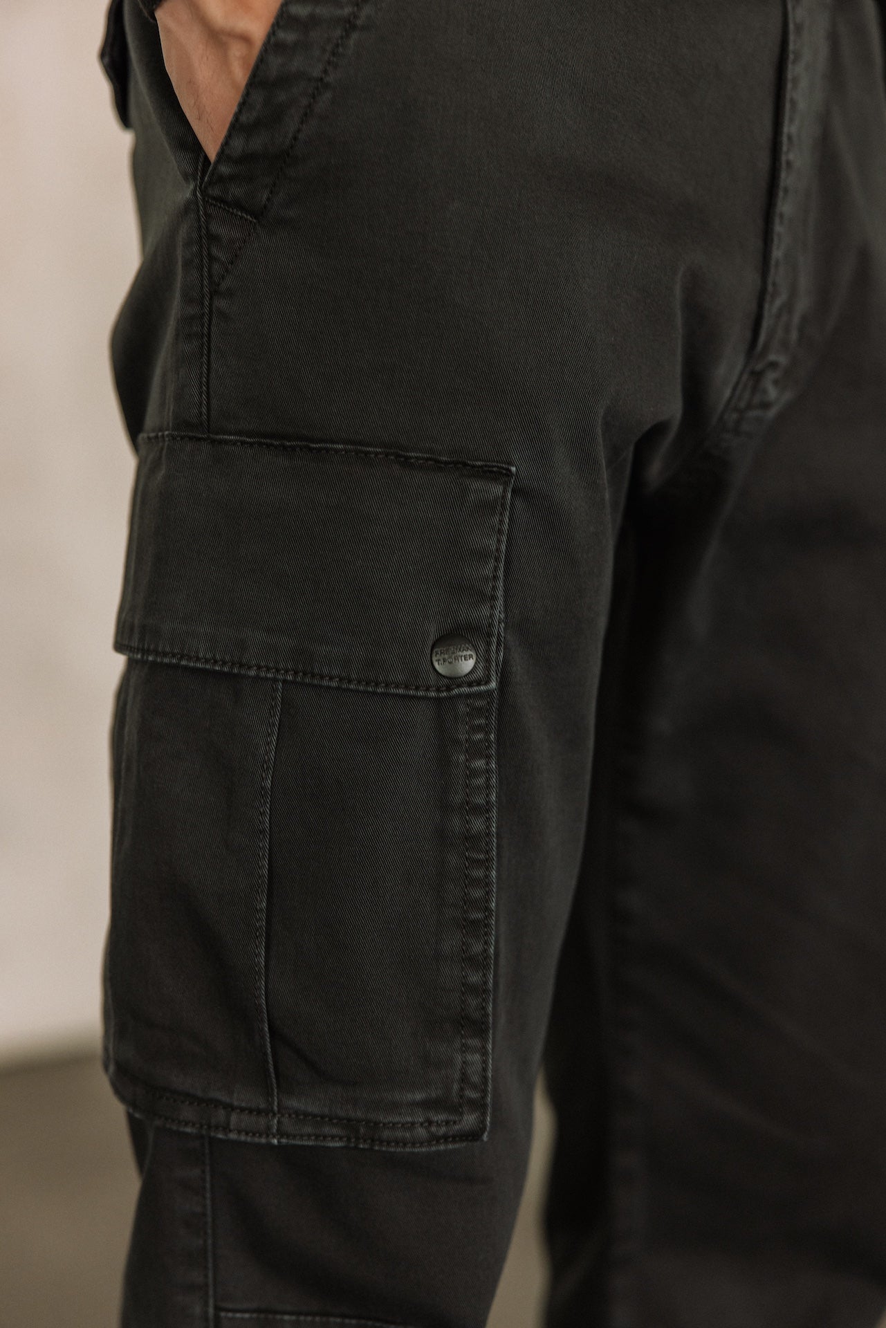 Pantalon droit Men Davy Defense black | Freeman T. Porter