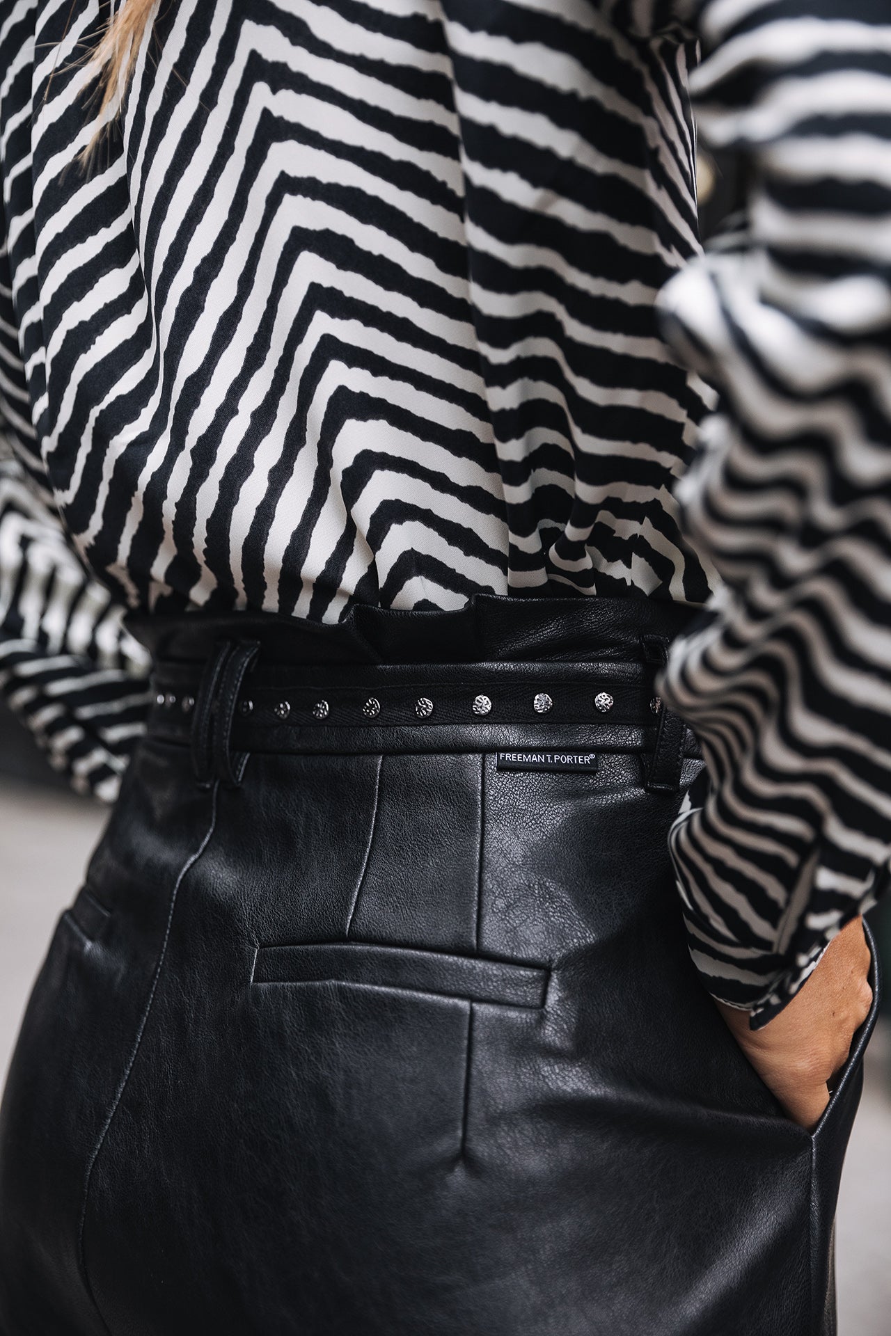 Short Paperbag Femme Vanessa Biker black | Freeman T. Porter