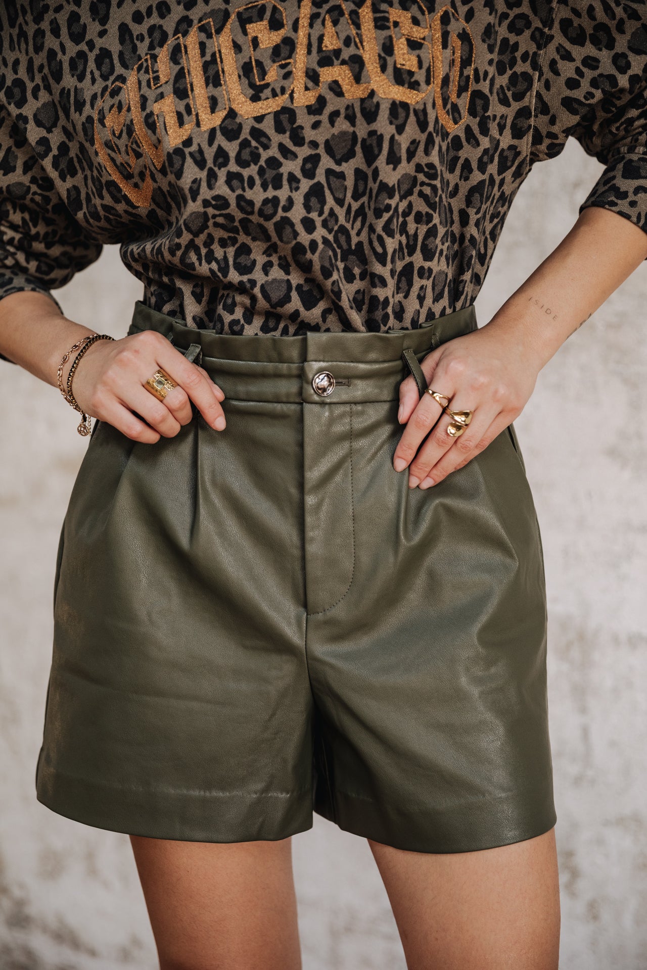 Short Paperbag Femme Vanessa Biker deep lichen green | Freeman T. Porter