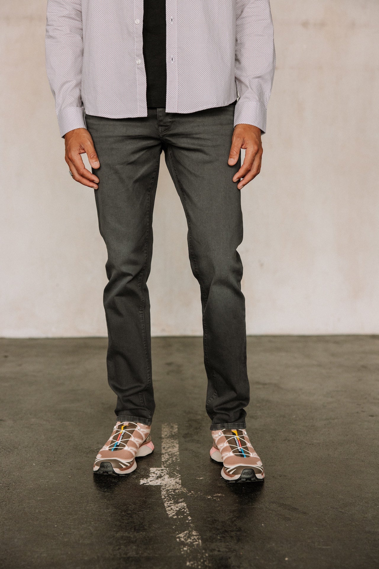 Pantalon droit ajusté Mann Jimmy Saloon anthra | Freeman T. Porter