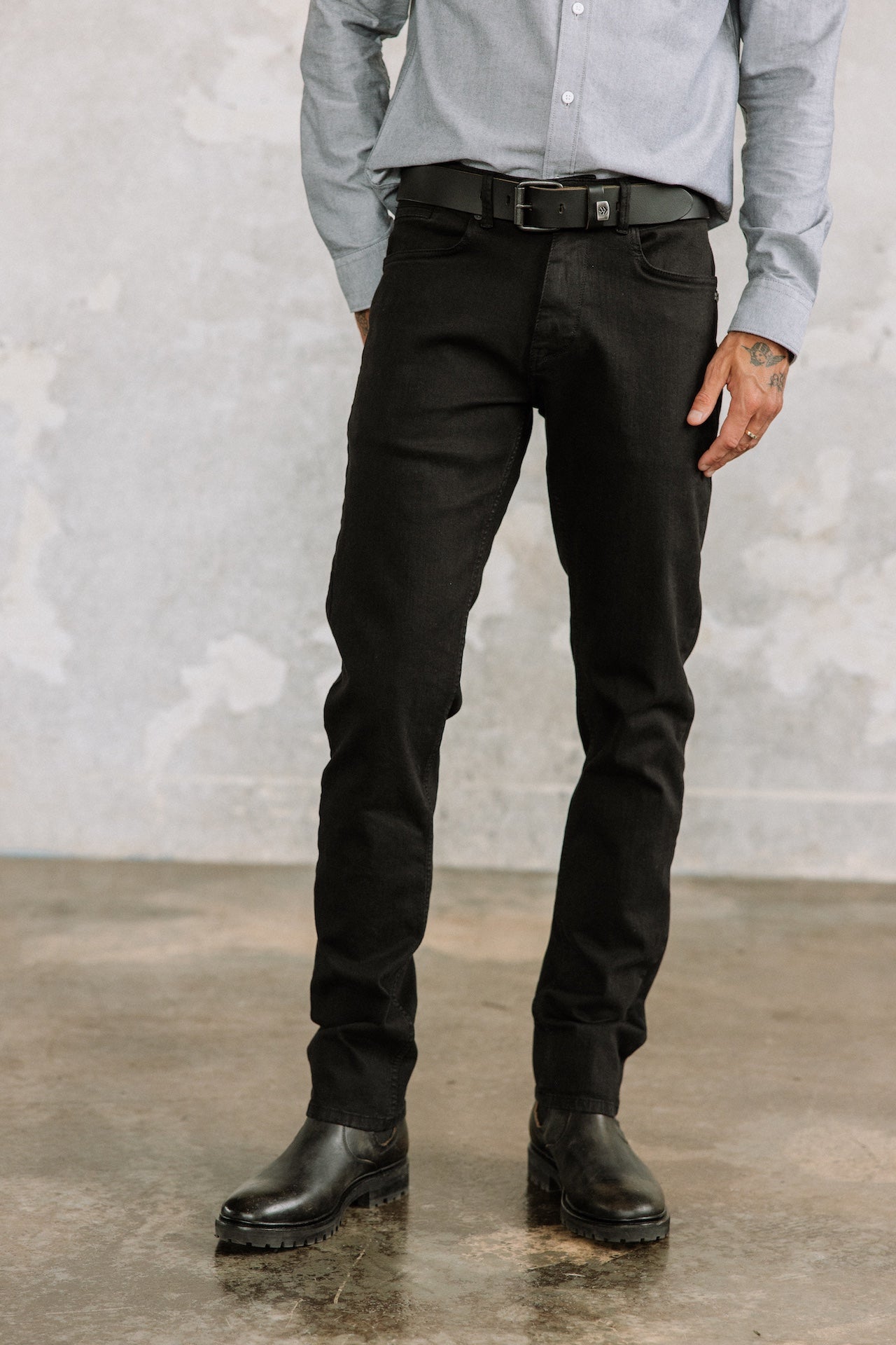 Pantalon droit ajusté Mann Jimmy New Magic Color Oil black | Freeman T. Porter
