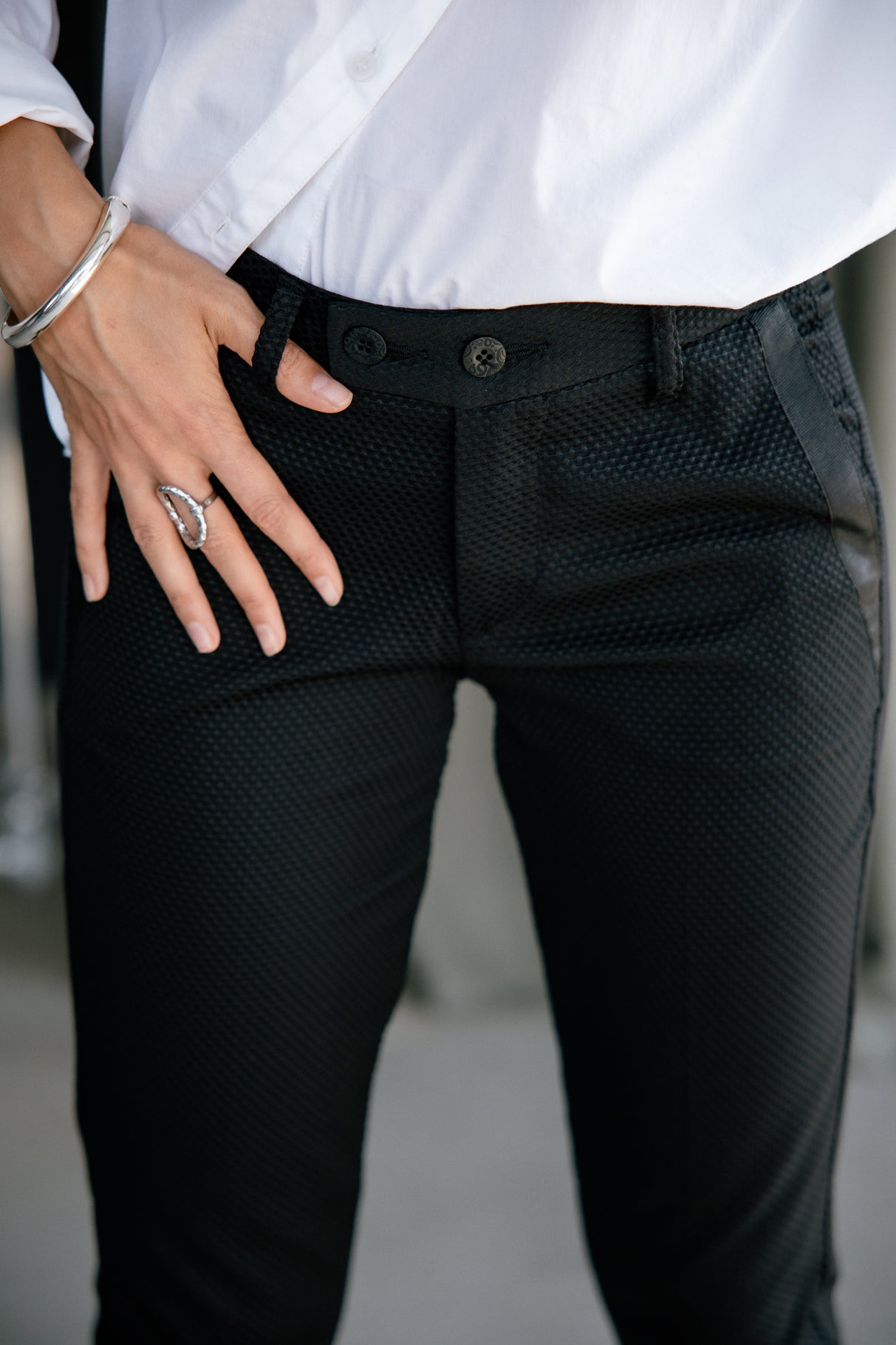 Superschmale Hose Frau Tessa Cassico black | Freeman T. Porter