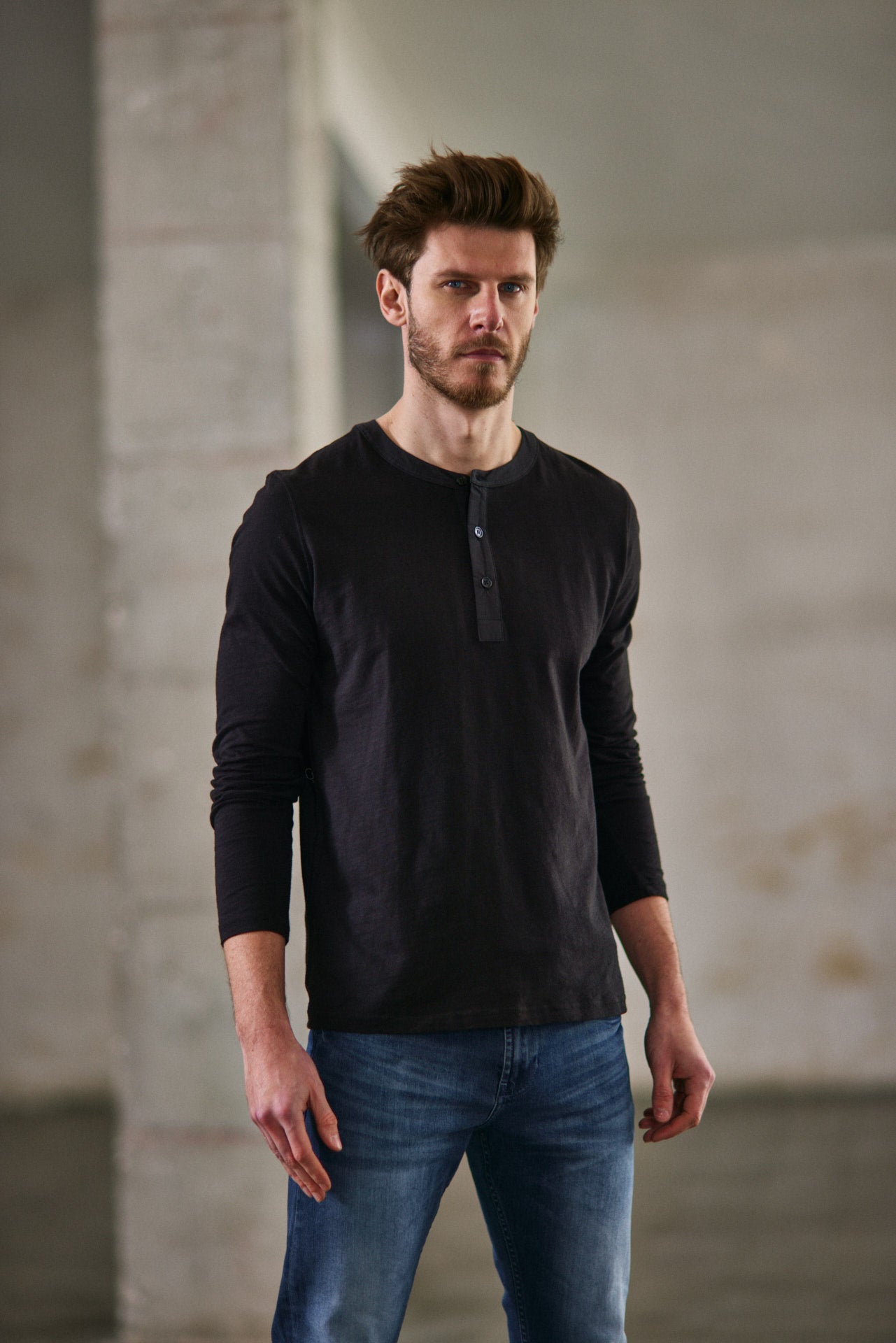 T-Shirt manches longues Hombres Sinbad black | Freeman T. Porter
