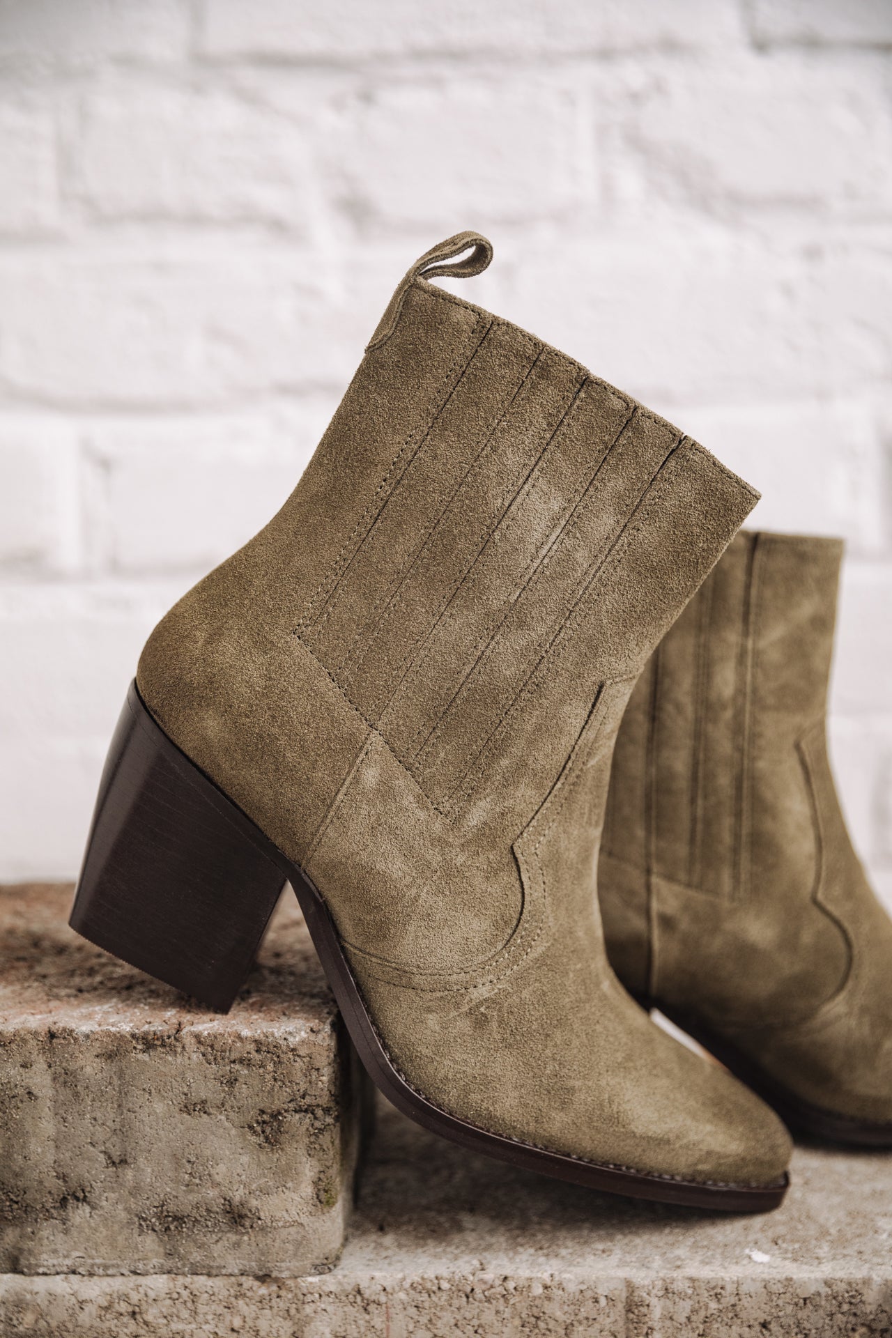 Boots en cuir Femme Teresa Suede truffle | Freeman T. Porter