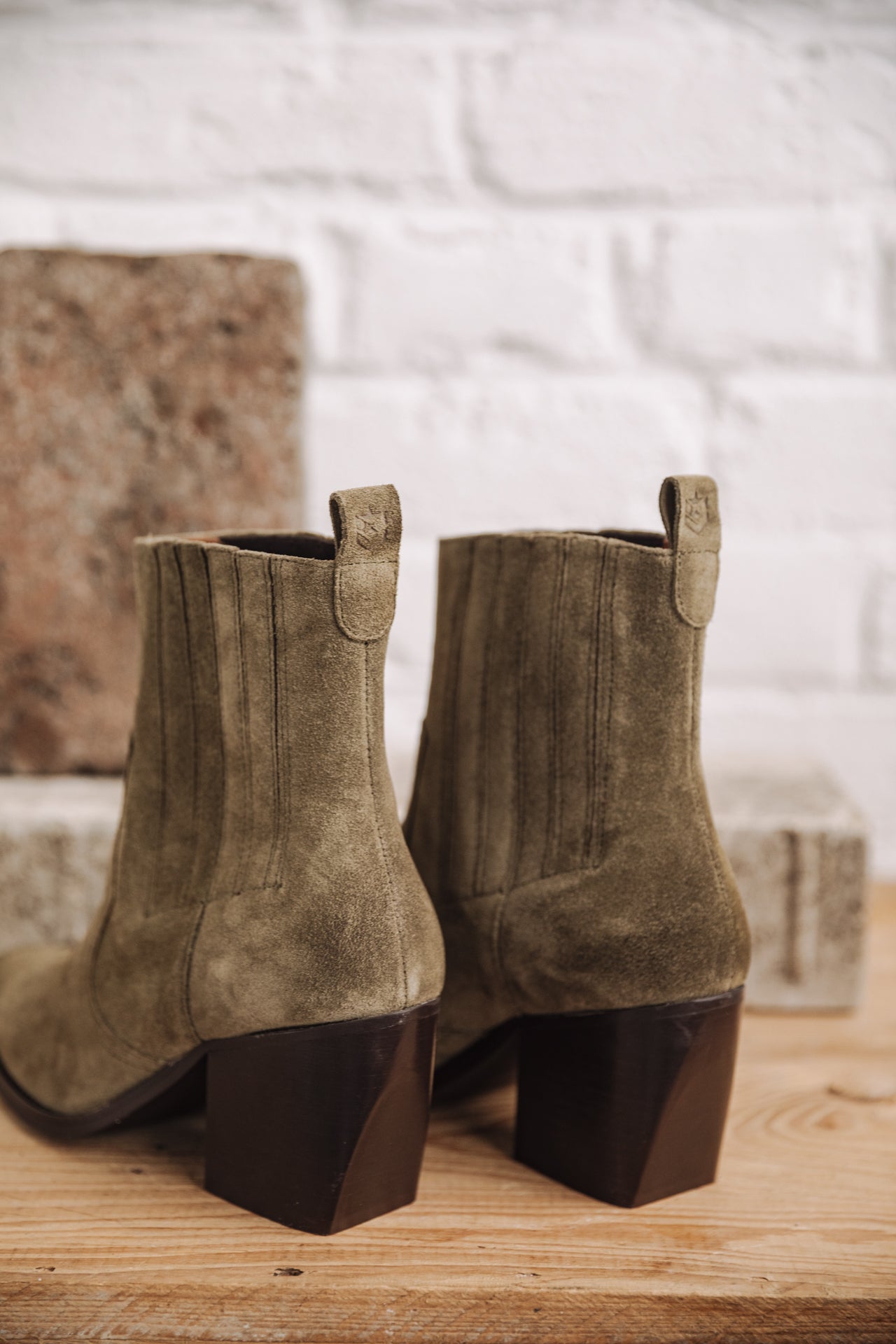 Boots en cuir Femme Teresa Suede truffle | Freeman T. Porter