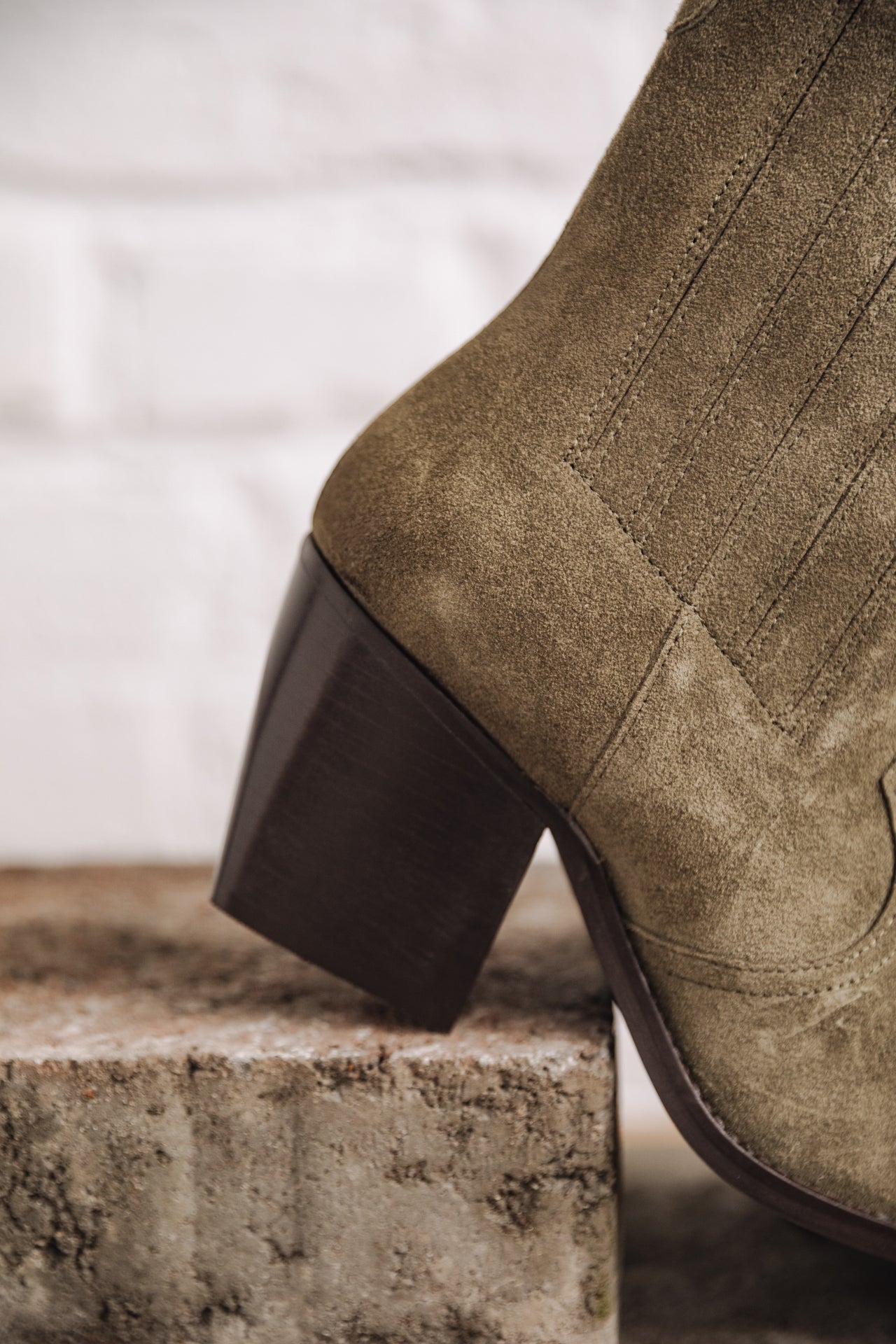 Boots en cuir Femme Teresa Suede truffle | Freeman T. Porter